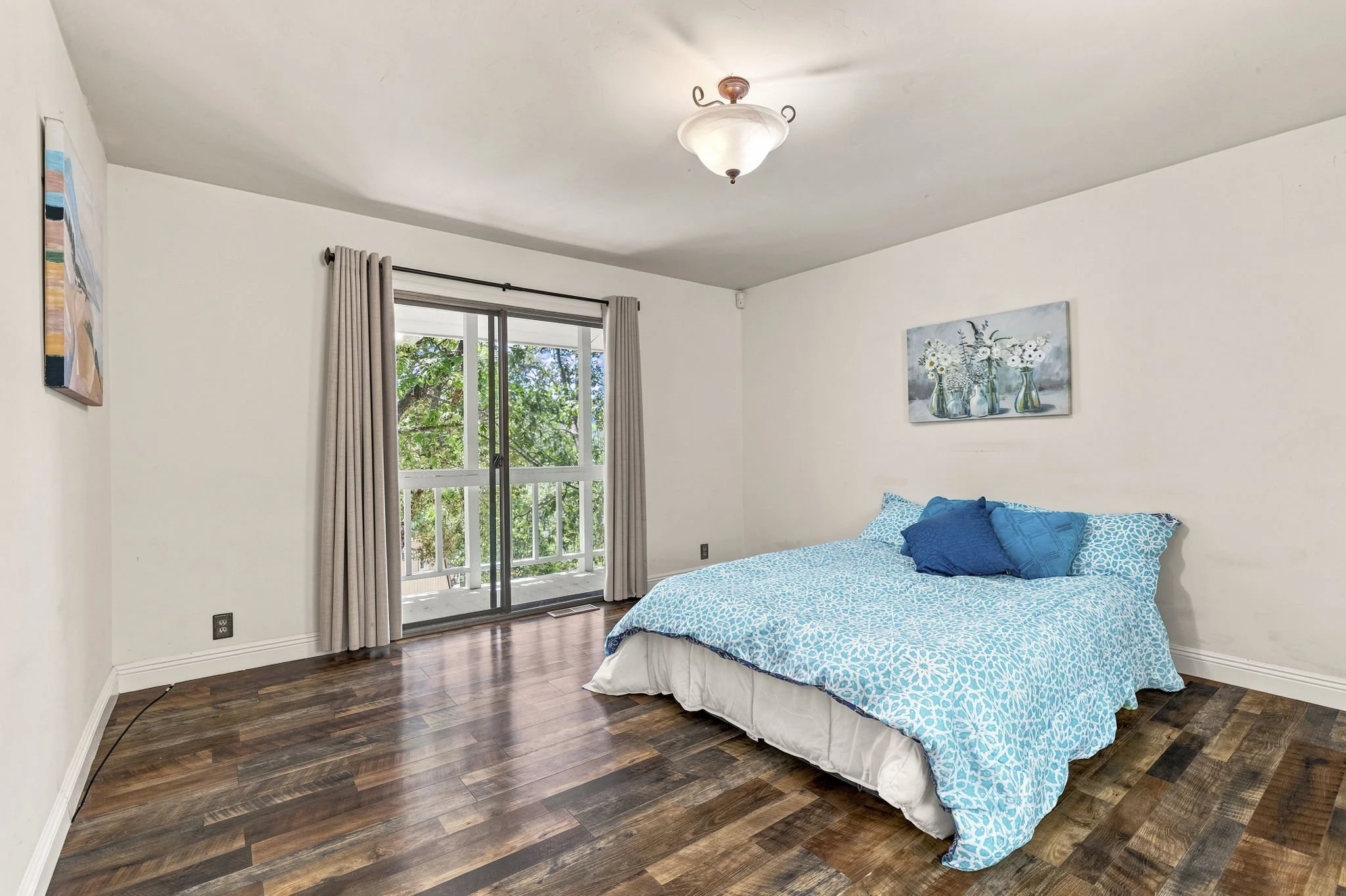 37-web-or-mls-22148 Crystal Falls_028.jpg
