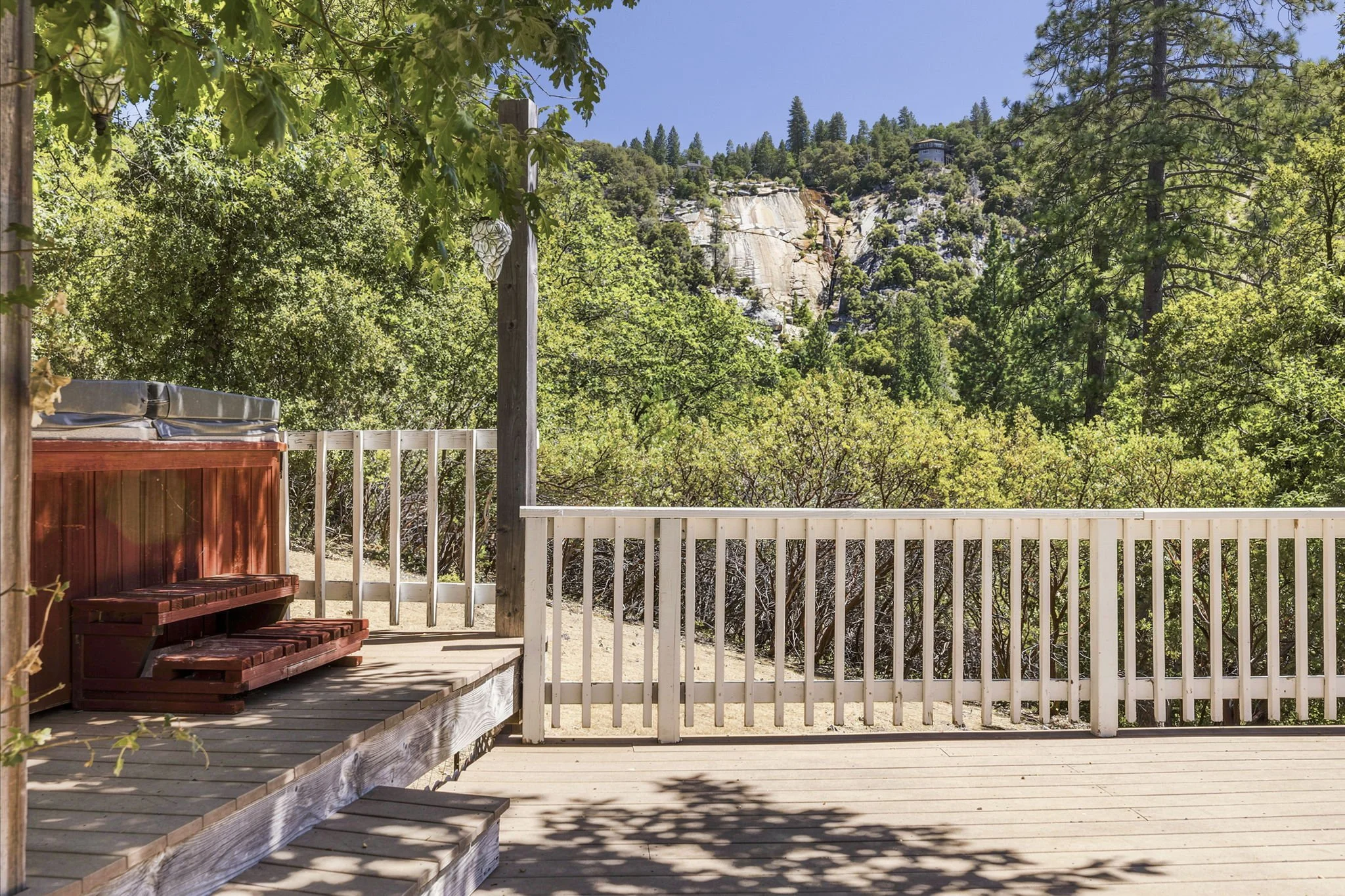 44-web-or-mls-22148 Crystal Falls_034.jpg