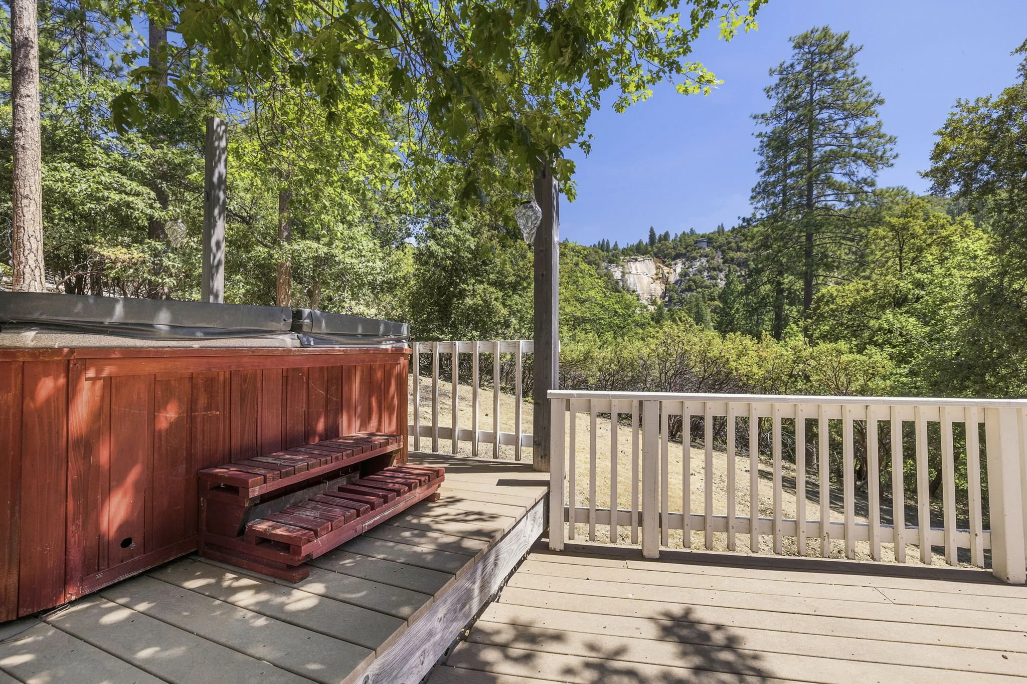 46-web-or-mls-22148 Crystal Falls_036.jpg