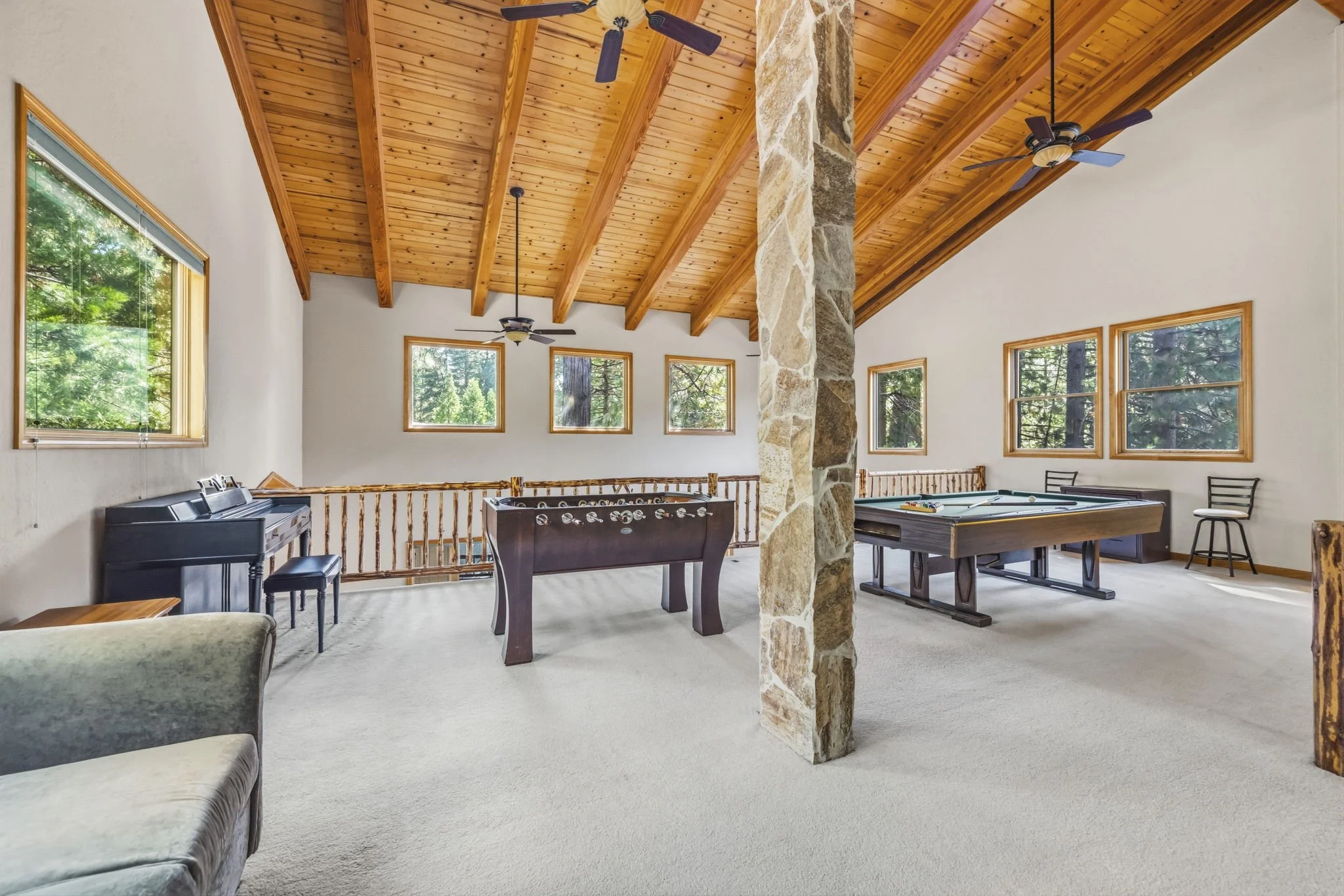 35-web-or-mls-28421 Old Strawberry Dr_028.jpg