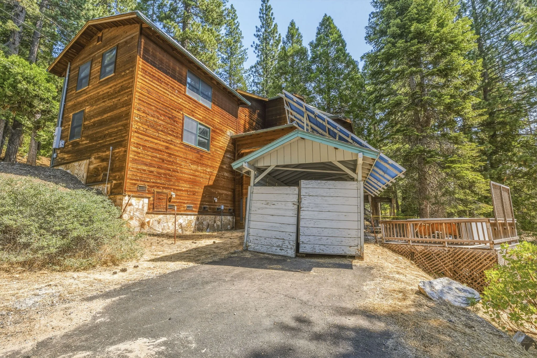 56-web-or-mls-28421 Old Strawberry Dr_053.jpg