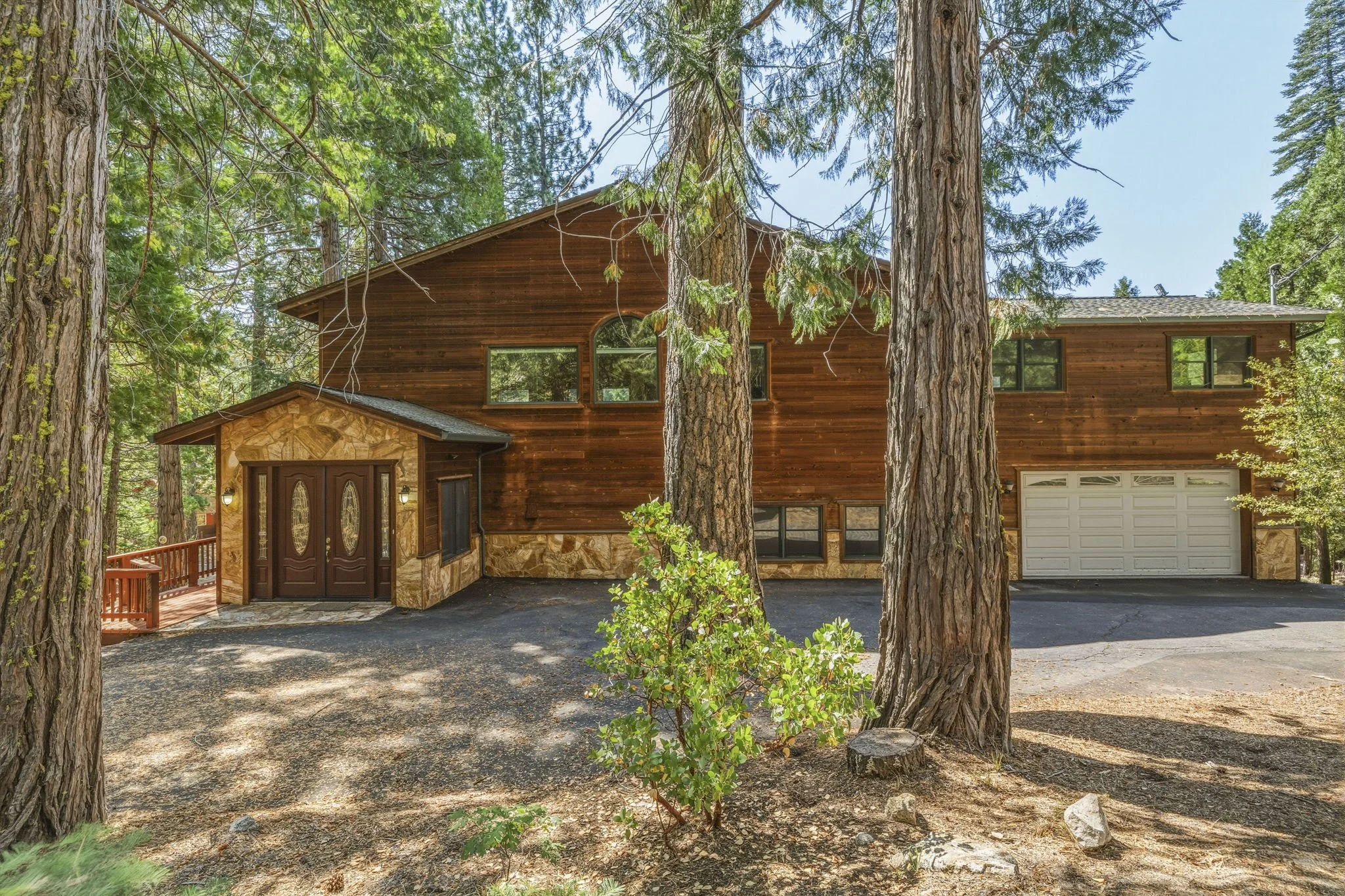 4-4 • 28421 Old Strawberry Rd, Strawberry