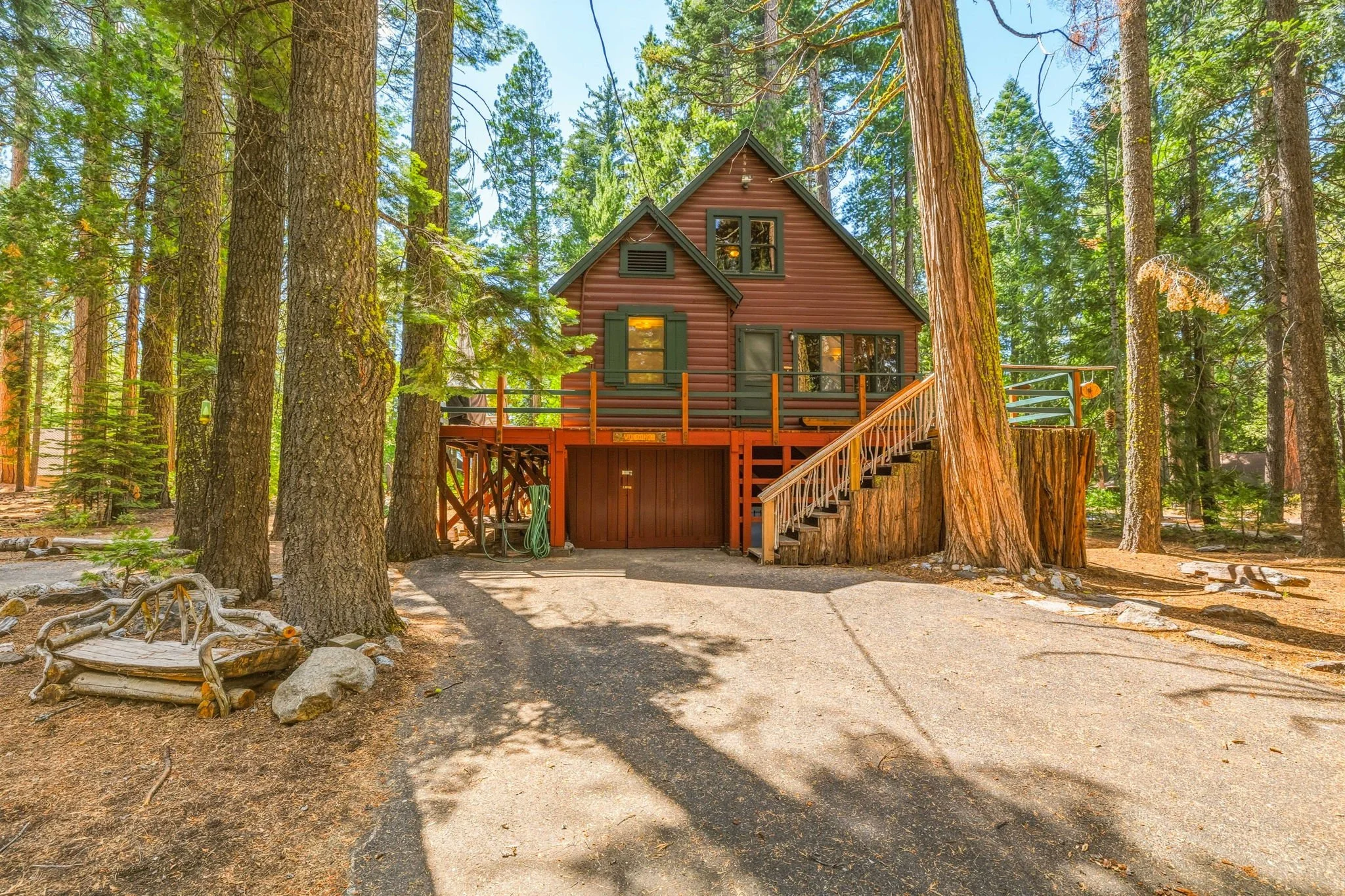 2-web-or-mls-112 Meadow View Rd-2.jpg
