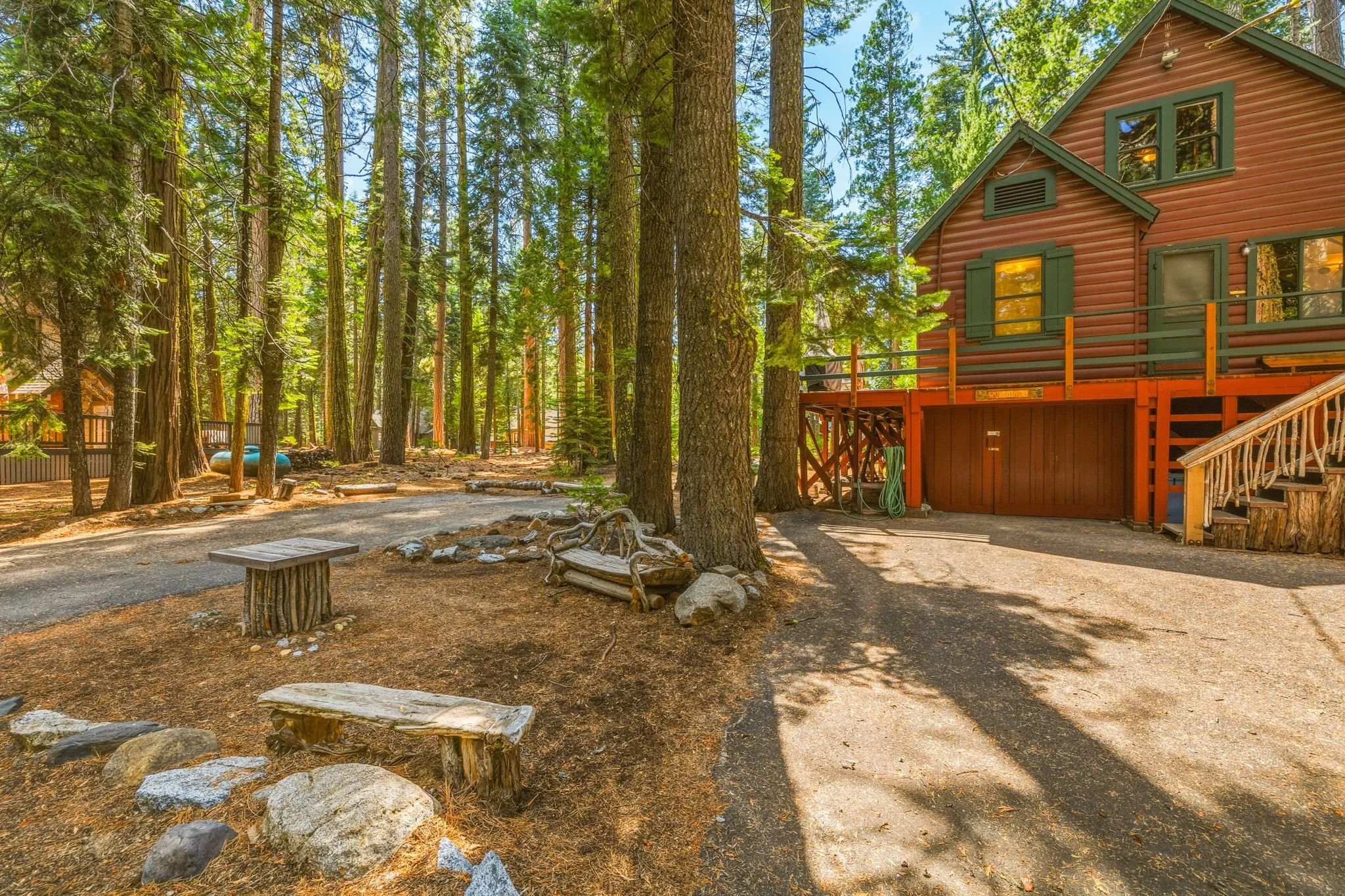 3-web-or-mls-112 Meadow View Rd-1.jpg