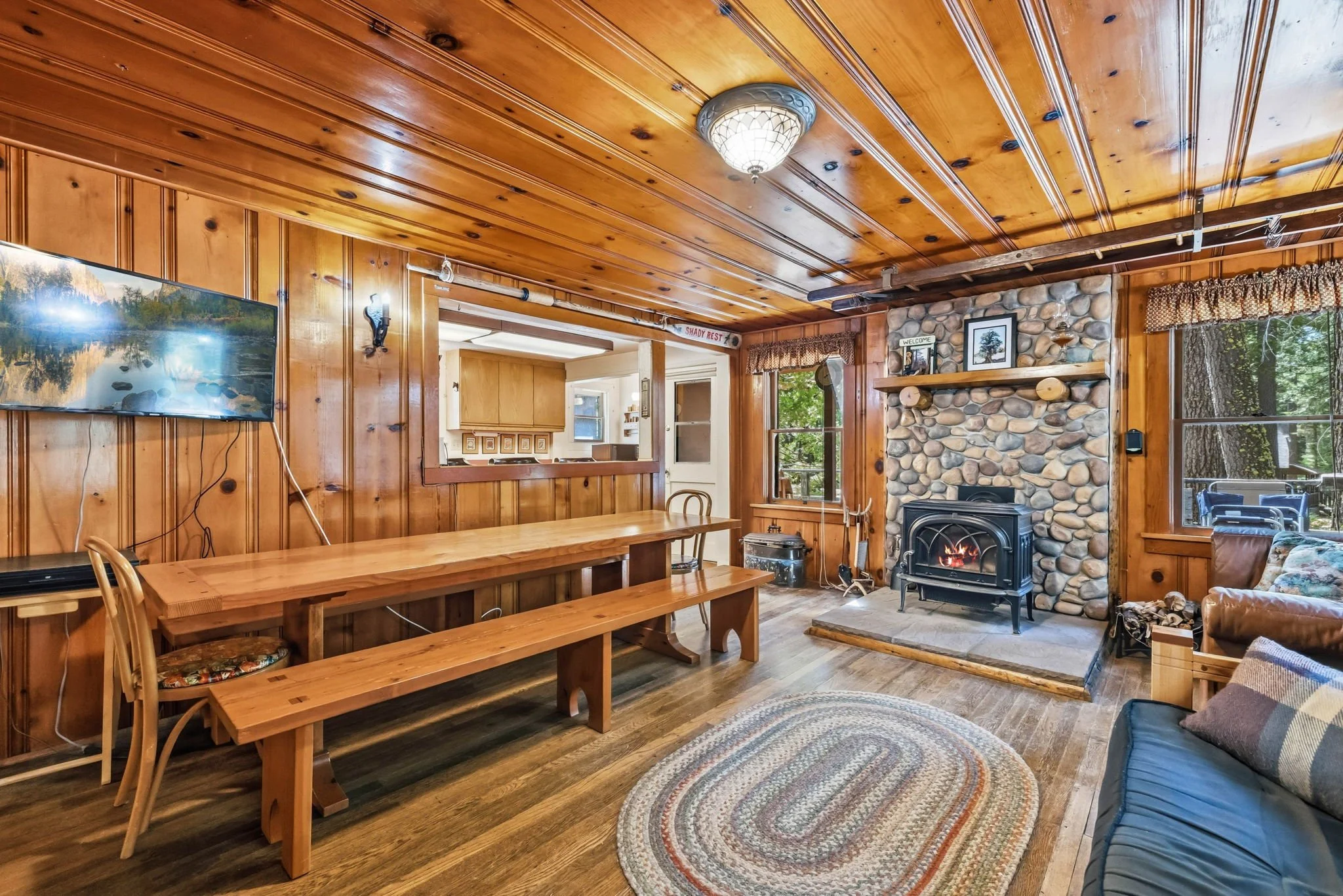 10-web-or-mls-112 Meadow View Rd-8.jpg