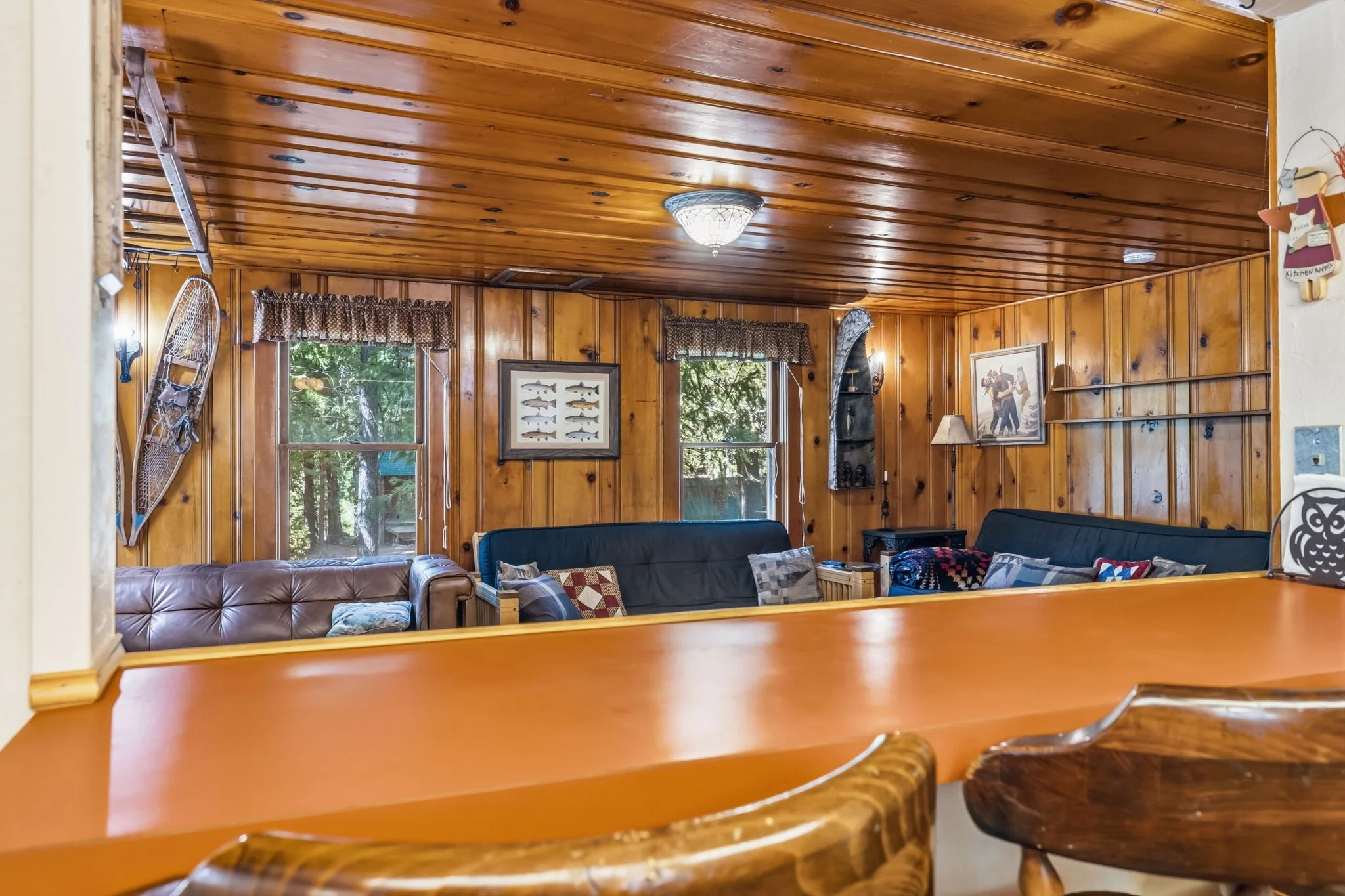 17-web-or-mls-112 Meadow View Rd-19.jpg