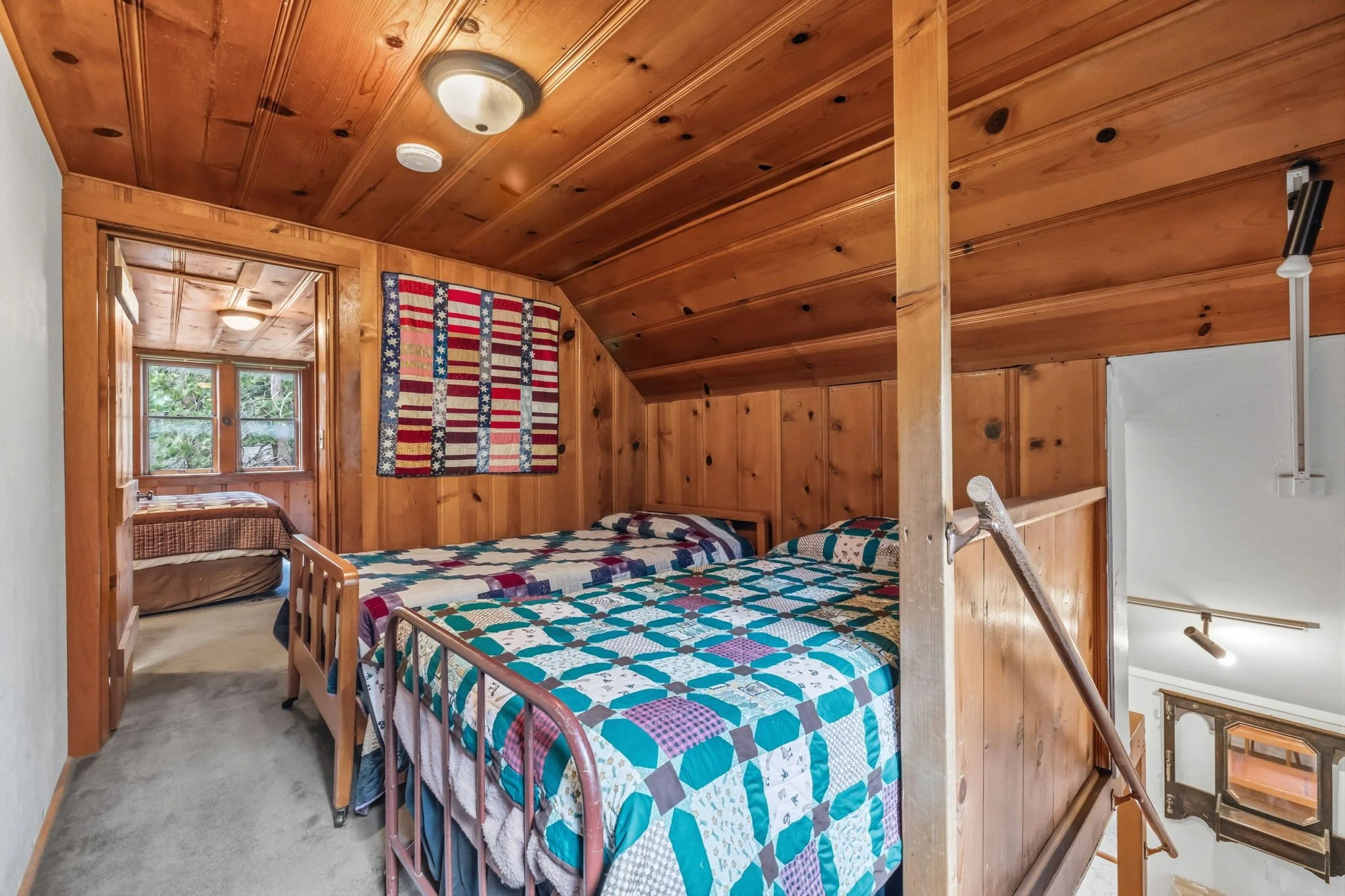 23-web-or-mls-112 Meadow View Rd-14.jpg
