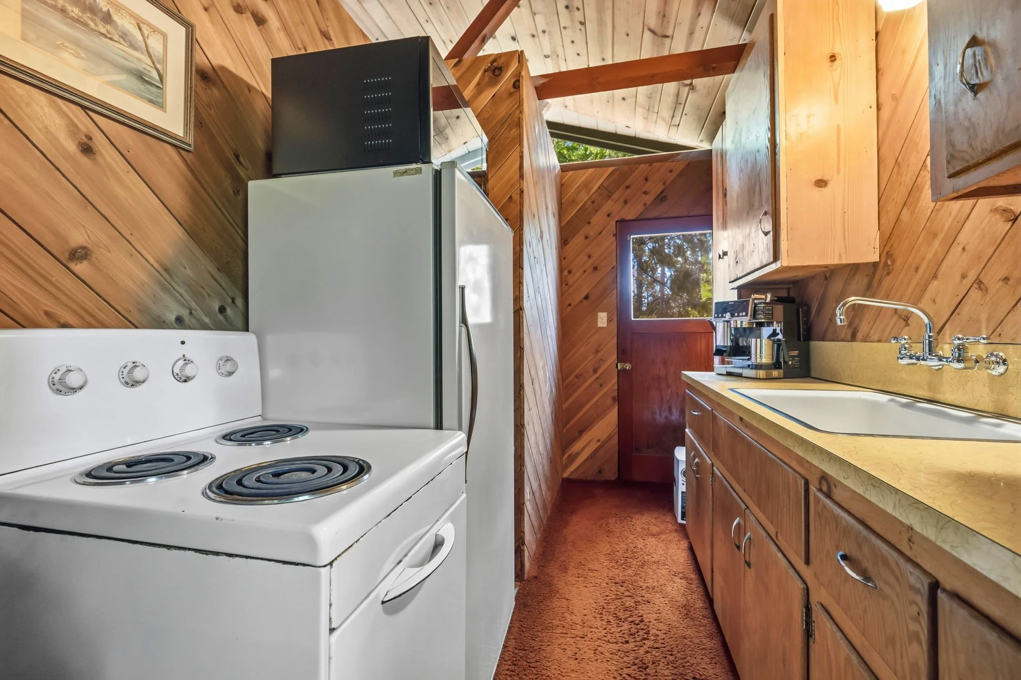 19-web-or-mls-17-print-18826 Laurel Ave-17.jpg