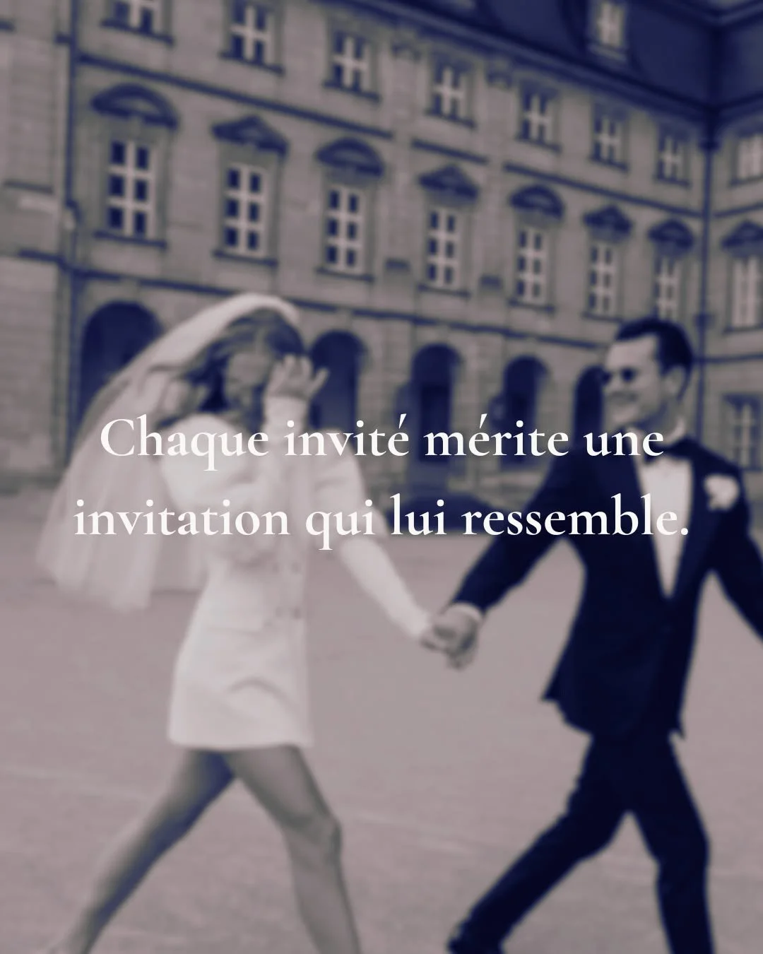 Une invitation digitale &eacute;l&eacute;gante 💌, personnalis&eacute;e, qui prend la forme d&rsquo;un QR code
nominatif.
De la confirmation ✅ au jour J 💍, il refl&egrave;te les d&eacute;tails que vous souhaitez partager
avec chaque invit&eacute;.
U