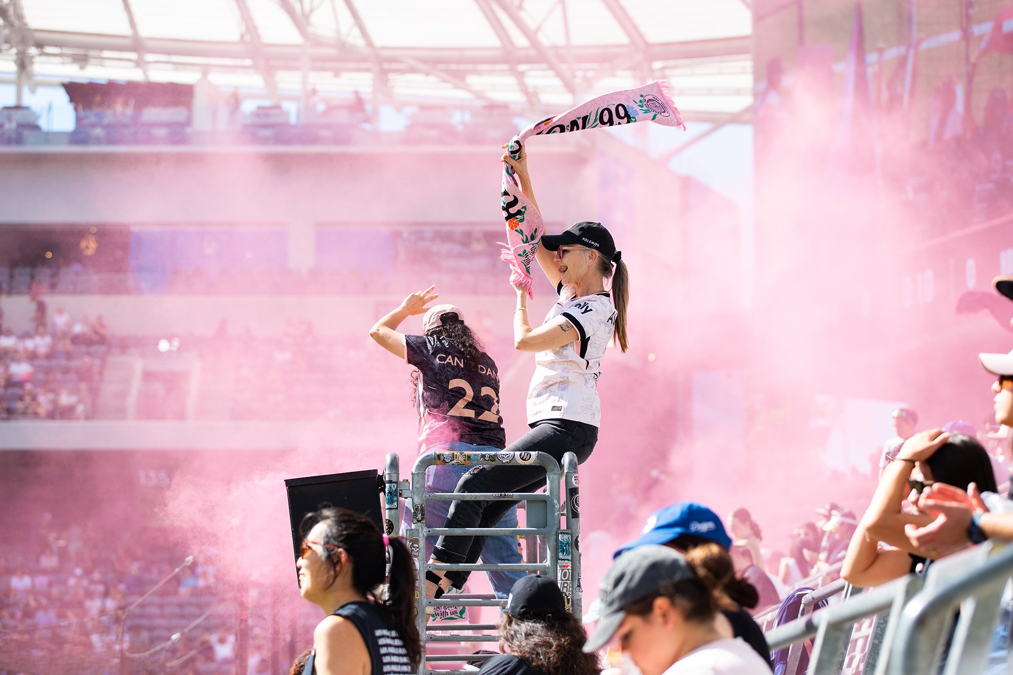 Starla Mendoza_Fan_1.jpg