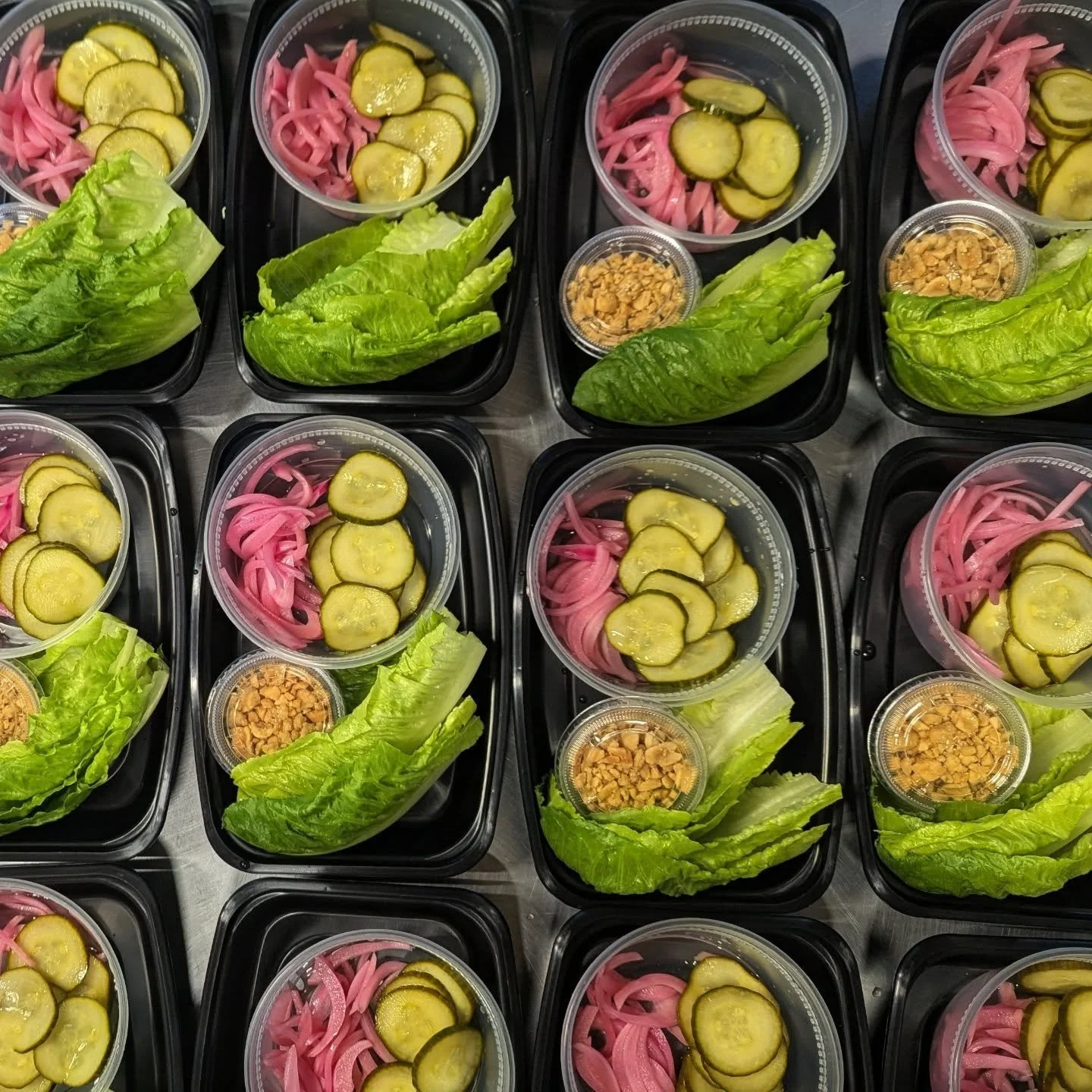 LPM Kitchen&rsquo;s Signature Service features a rotating weekly menu of chef-prepared, performance-focused meals designed to fuel our clients&rsquo; households.

Our Signature meals align with an anti-inflammatory approach, with a strong emphasis on