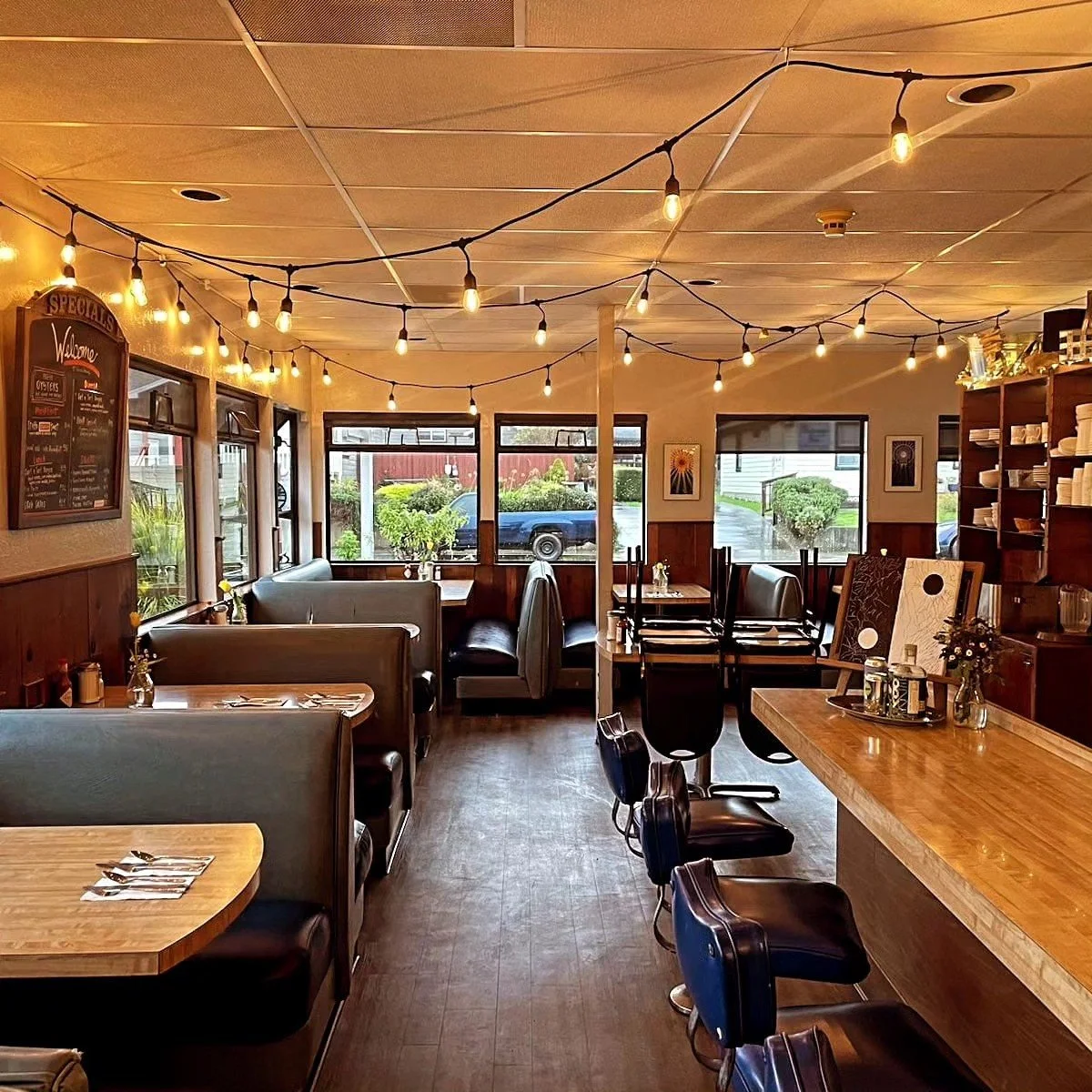 The Eatery (image via @TrinidadEatery)