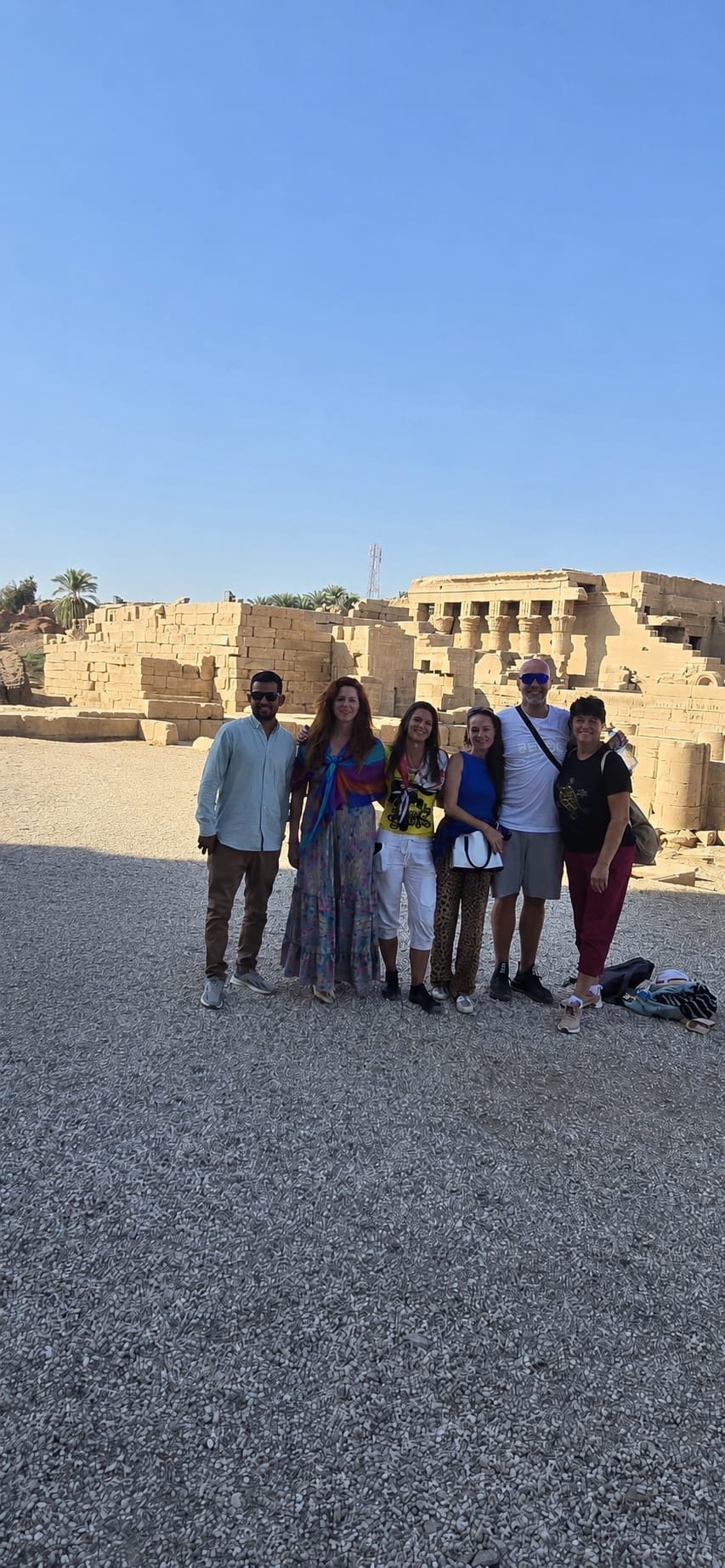 Skupina, ktorá sa vydala navštíviť silové miesta v Egypte s Le Rêve.