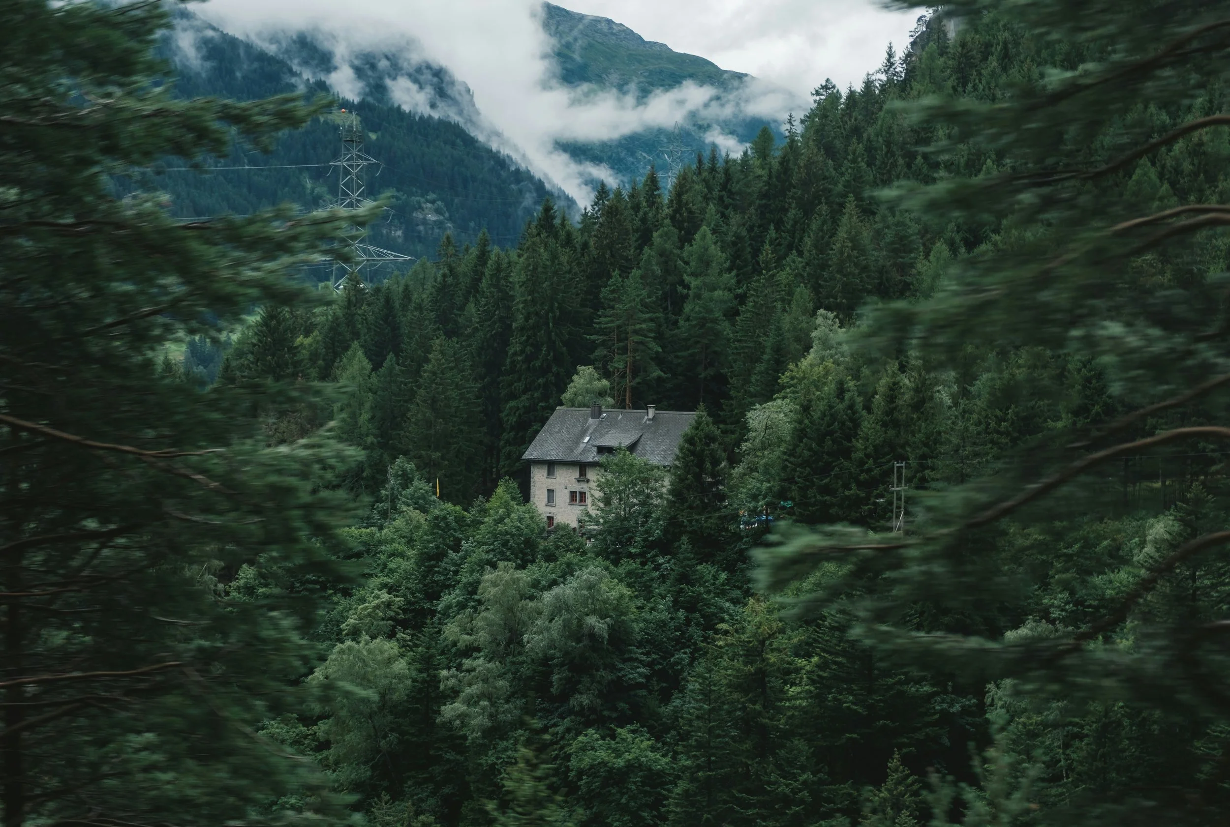 gerrie-van-der-walt-LGyAGtQz0-g-unsplash.jpg