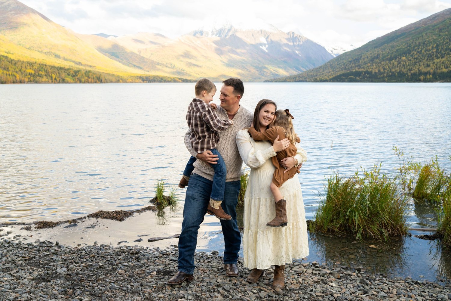 Family portrait session in the Alaskan landscape
