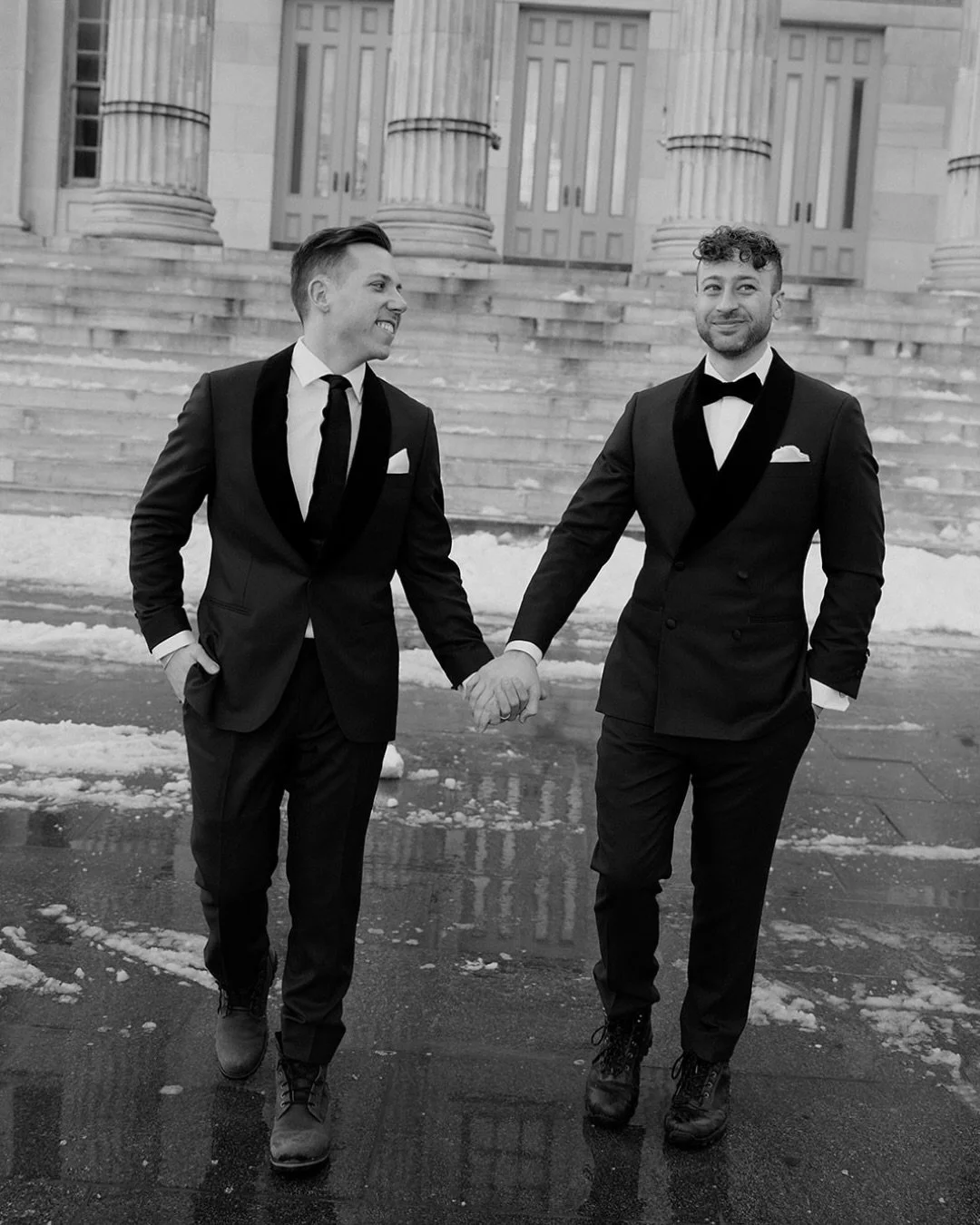 A courthouse wedding and a dinner with the ones you love, what could be better?! #nycweddings
#brooklynweddingphotographer #cityhallwedding