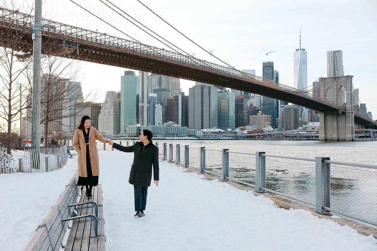 Snow days under the Brooklyn bridge ❄️💍 #engagementshootnyc #dumbophotography #nycengagementphotographer