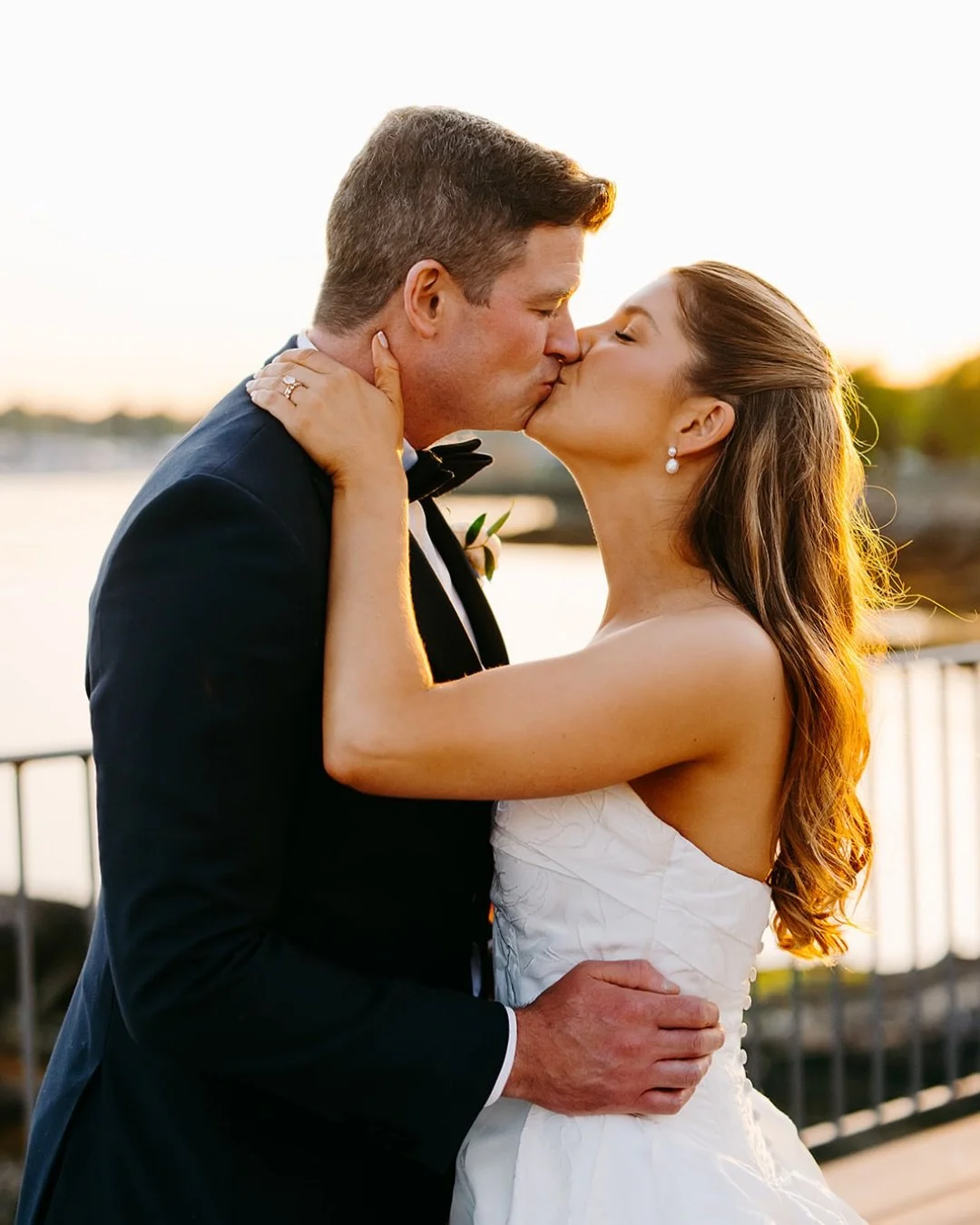 Kathleen + Danny 🤍🍰🥂 #nyweddingphotographer #mamaroneckyachtclub