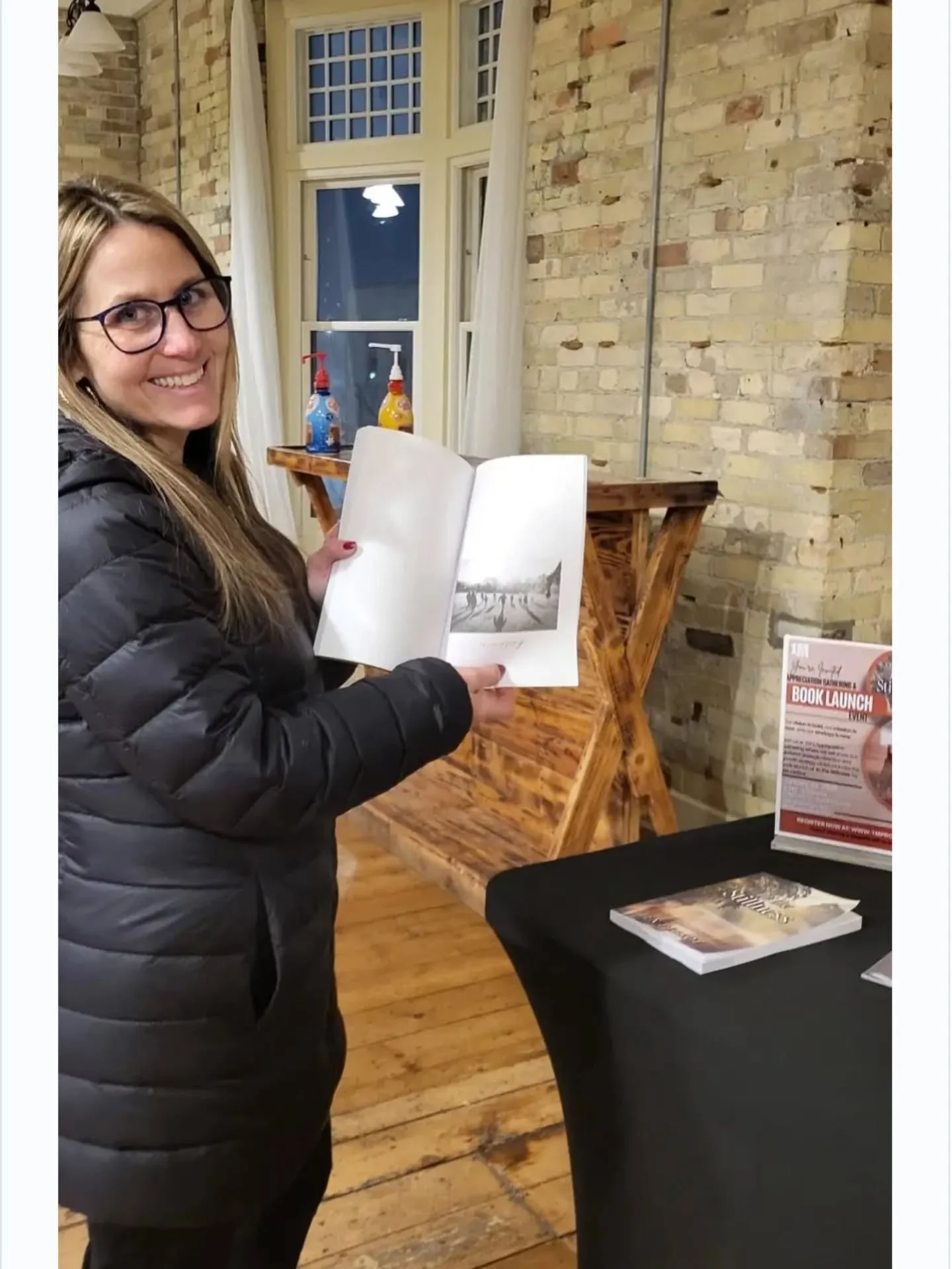 Huge congrats to my friend Jen DeBrot on releasing her new book, In The Stillness. I'm honored one of my photos made it in! 

You can check out her book on the 1M Project website: 1mproject.org/books