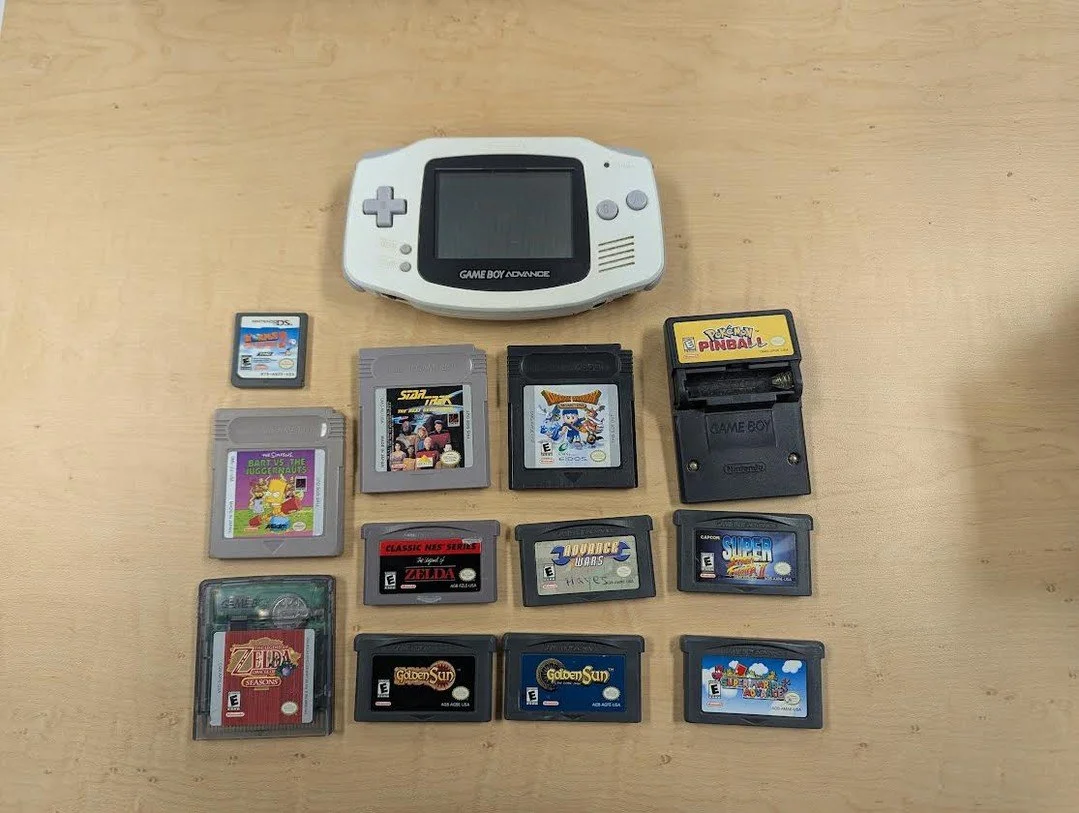 Gameboy lot traded in and now available for customers here at Gamescape Games! Some very popular game titles in, like Zelda and Mario.

#Gameboy #GameboyAdvance #Zelda #Mario