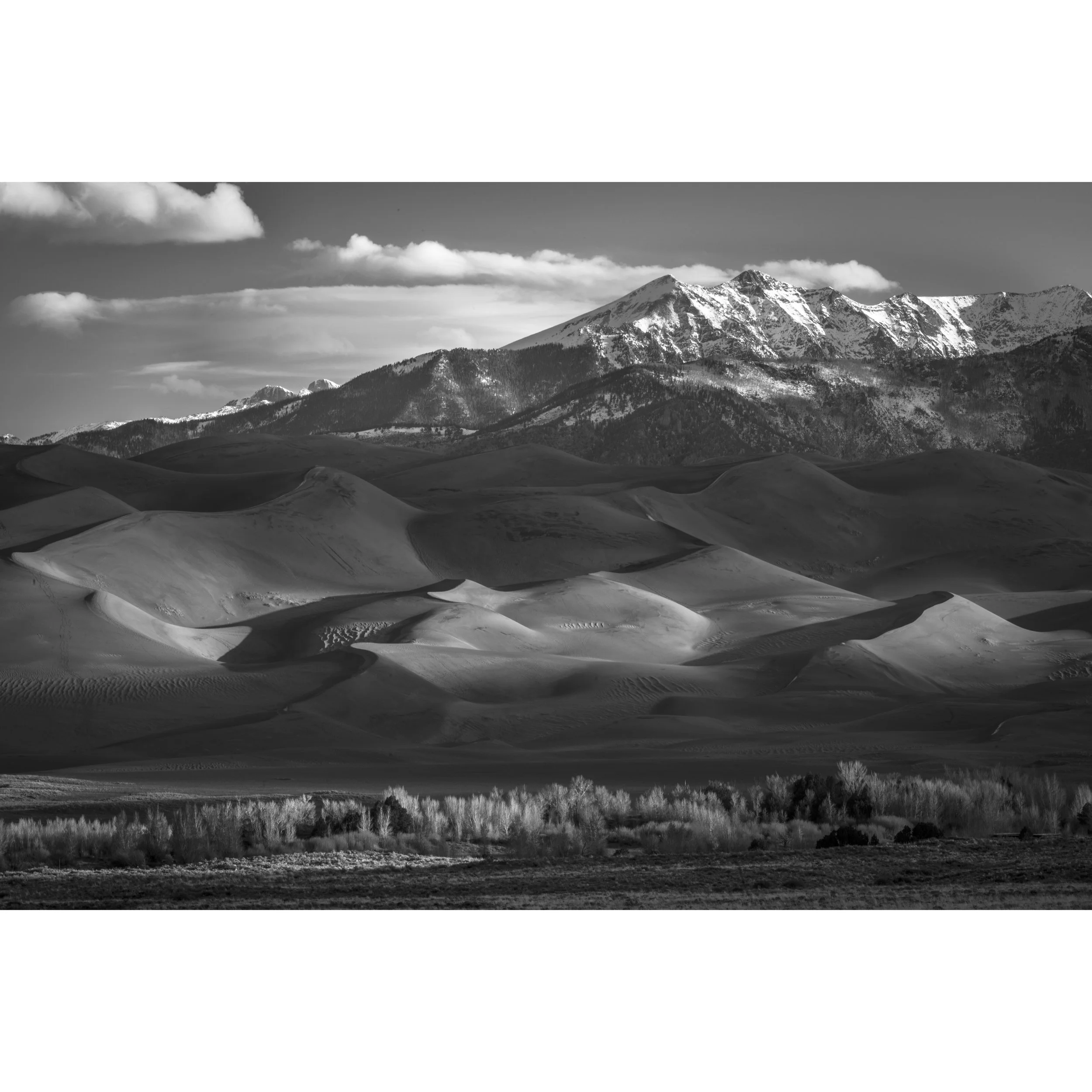 GreatSandDunesWEB3B&W -7546.jpg