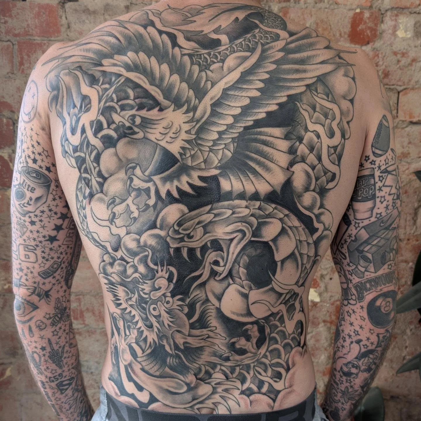 Battle Royale Back for the one and only Rob

This was one of those ideas I had but originally got told "nah, bro I just want the eagle" only to be messaged a week later "hey, let's actually do that whole back".

So happy with the 