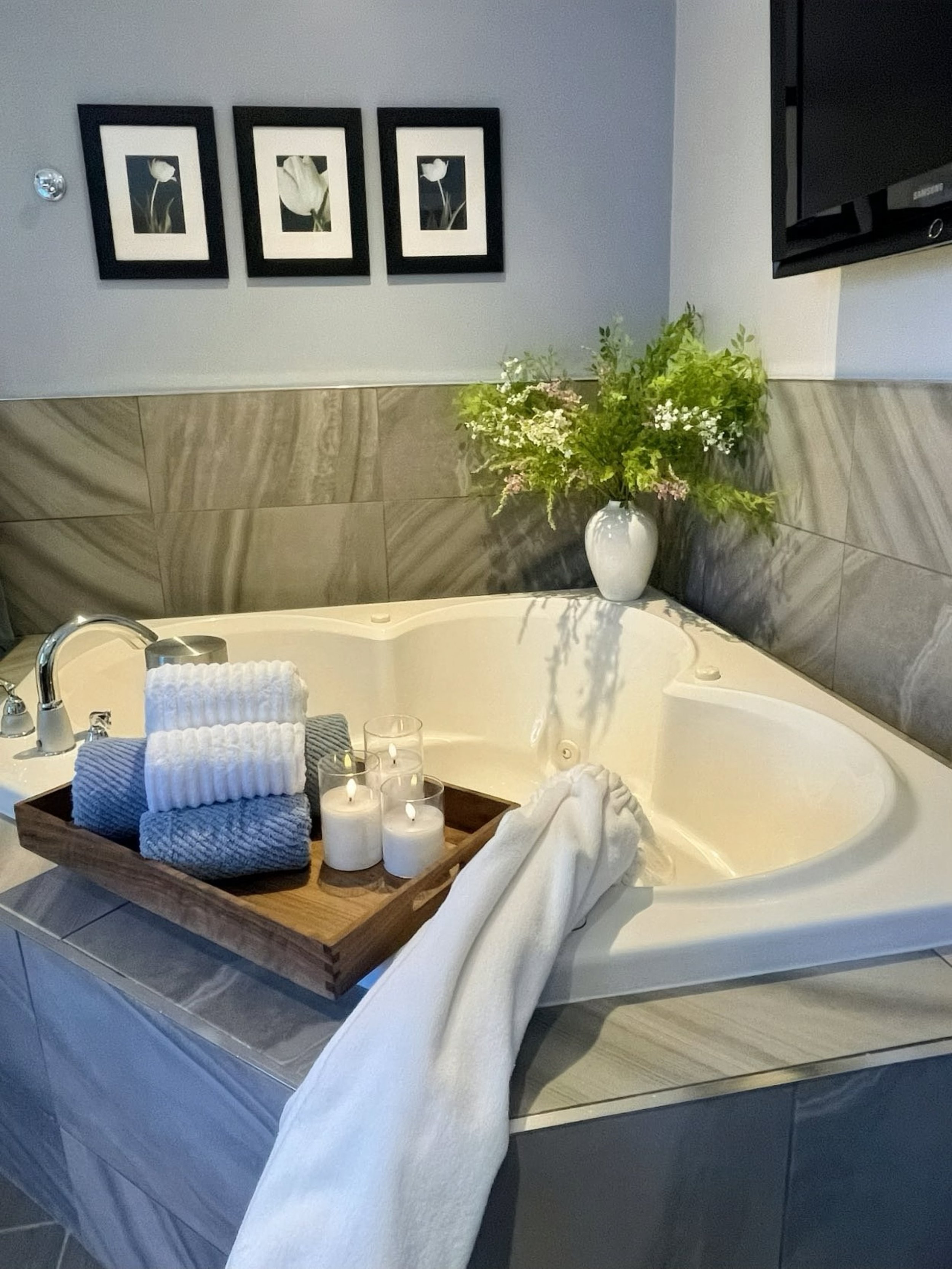 Ensuite Tub
