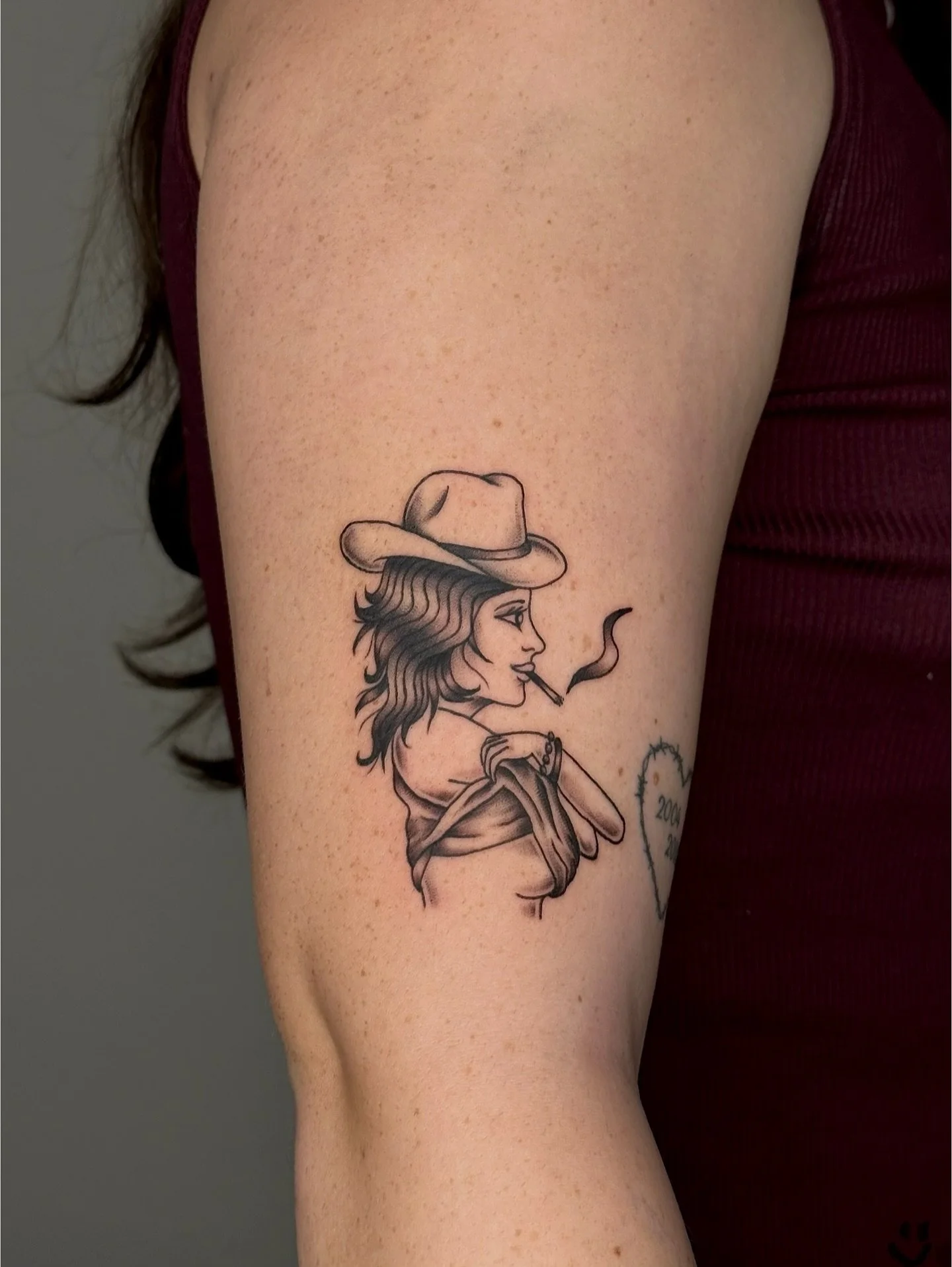 black n grey american traditional dump🤠