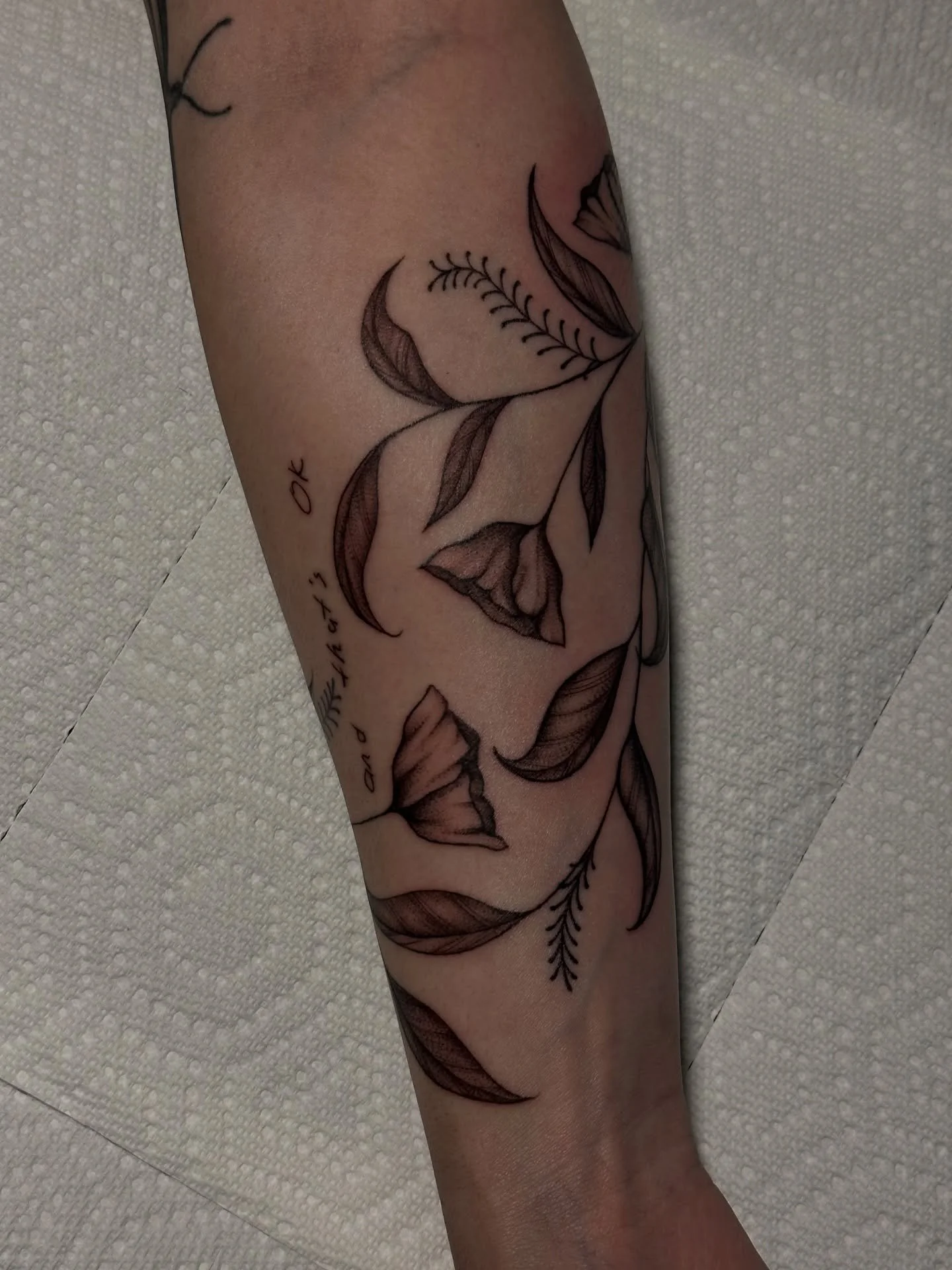 Freehand botanical wrap for Sam!🌿 This has been a lovely project and I&rsquo;m ecstatic with how this came together alongside some healed work (minus the trees on forearm).
