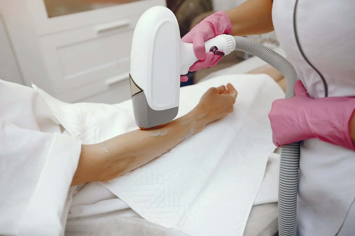 Tired of Shaving and Waxing? How IPL Hair Reduction Can Help