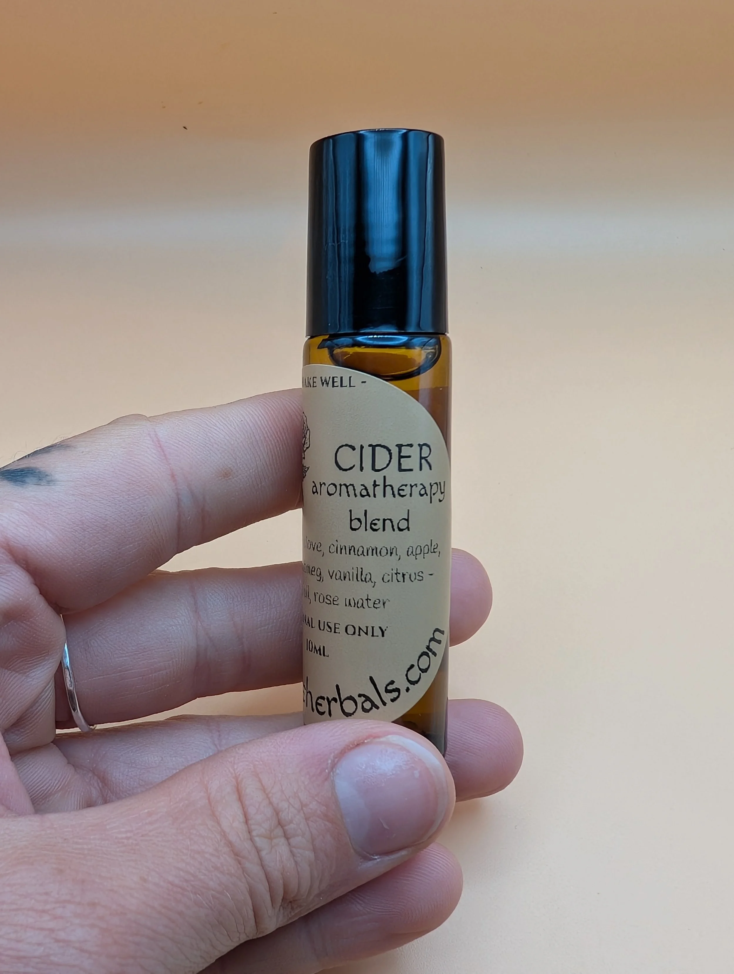 APPLE cider aromatherapy roller