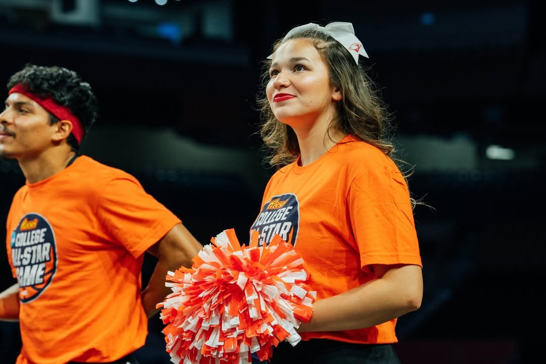 Last weekend, we hit the Alamodome court in San Antonio with #GMRClient Reese’s for Final Four Friday. From a roaming street team to in-stand and on-court promotions to a full takeover of the NABC All-Star Game (think players, band, a (3).jpg