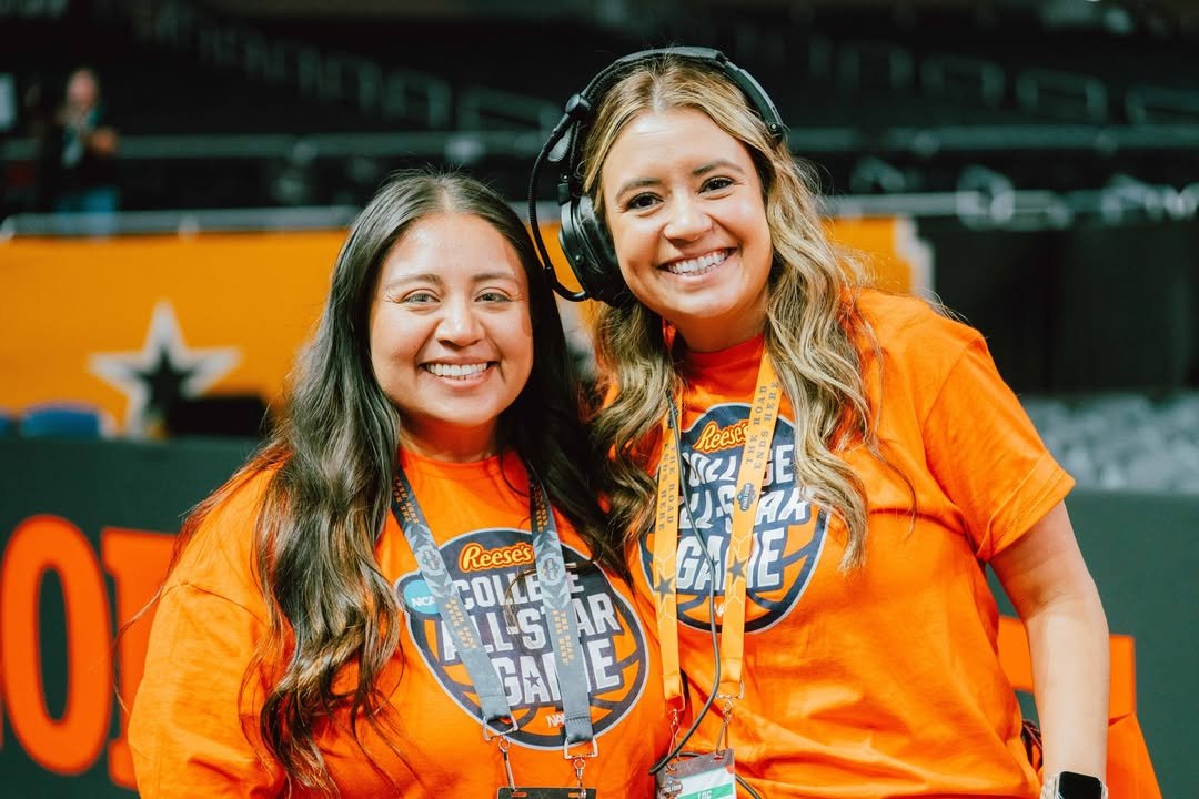Last weekend, we hit the Alamodome court in San Antonio with #GMRClient Reese’s for Final Four Friday. From a roaming street team to in-stand and on-court promotions to a full takeover of the NABC All-Star Game (think players, band, a (4).jpg