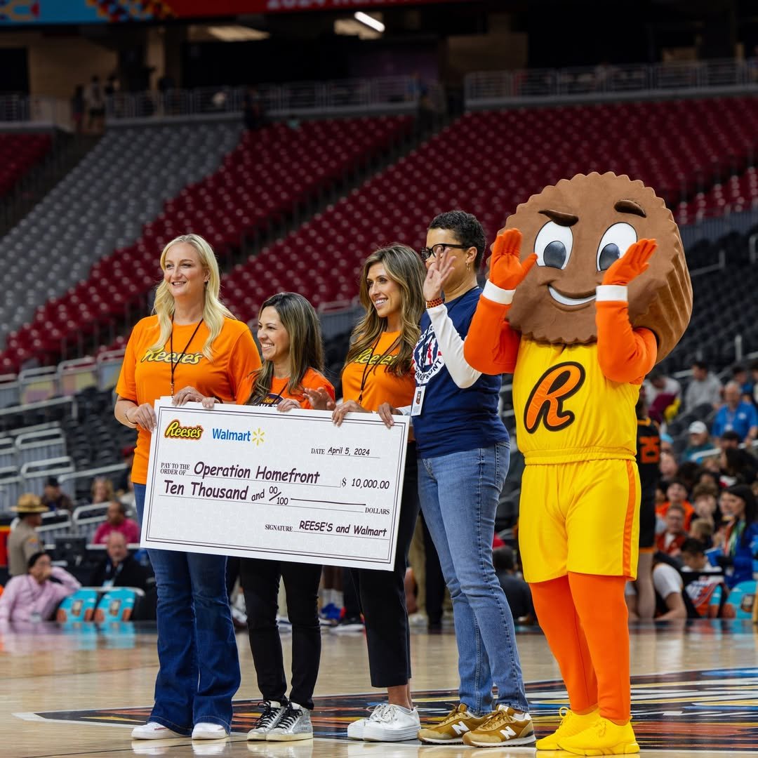 It was another fantastic Final Four Friday with #GMRClient The Hershey Company, as Cuppy and Reese’s University took over State Farm Stadium in Phoenix to host the four Men’s Final Four teams for their official practices, followed by th.jpg