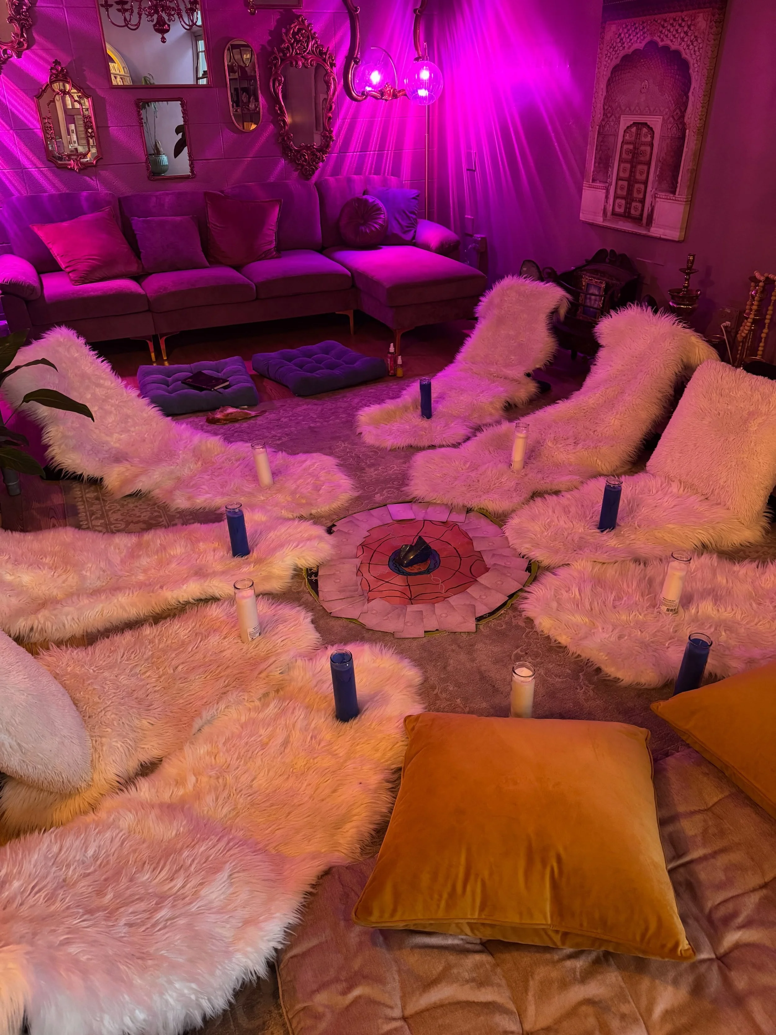 The best night at my favorite place which happens to be where I get to work too 💜💞 Heart so full. Happy 8/8 my queens 👑 🐦&zwj;⬛ Thank you @angelface.grace and @mama_t333!! You took us on such a magical journey. Love you 🥰🥰🥰