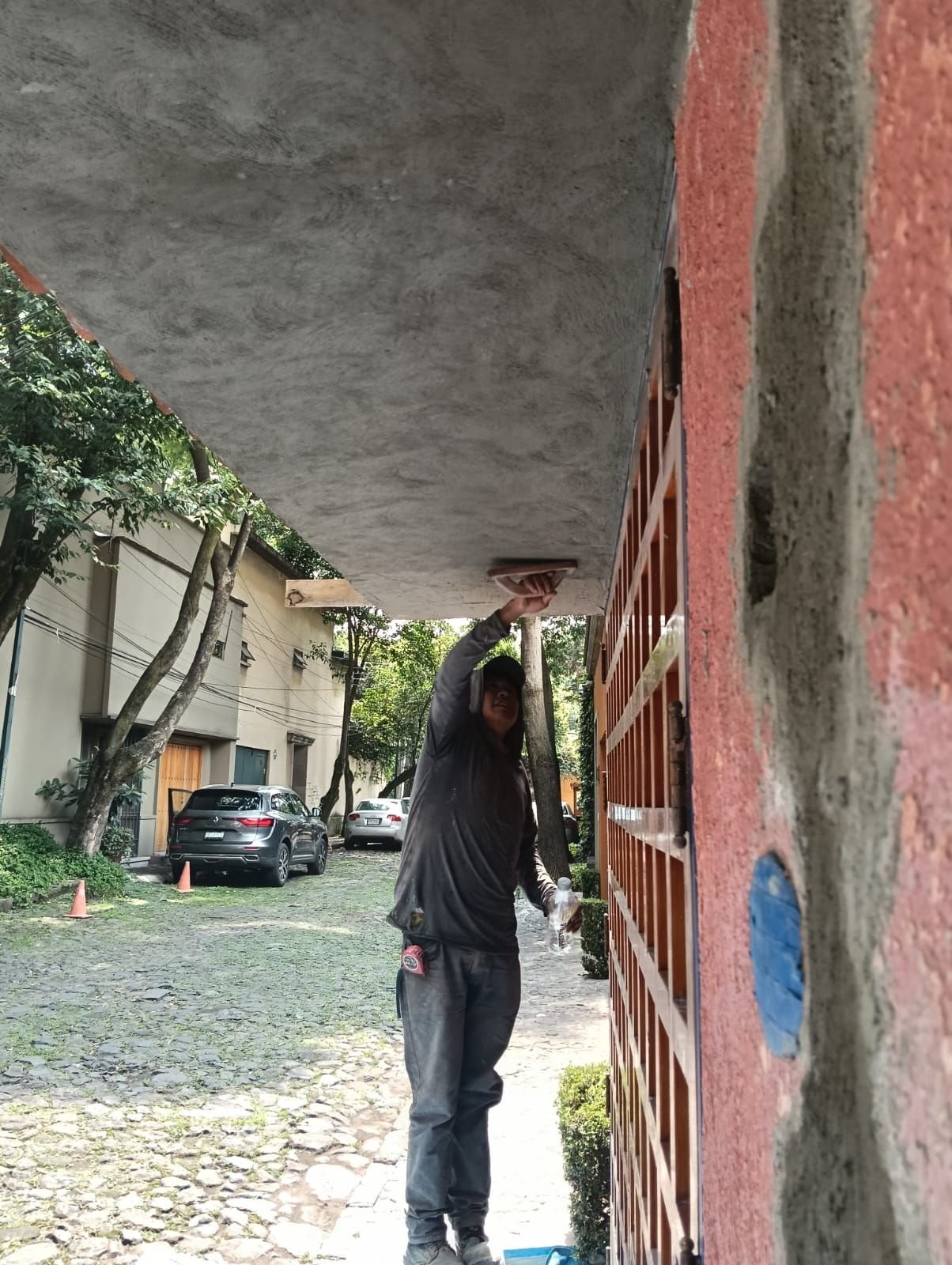 260703