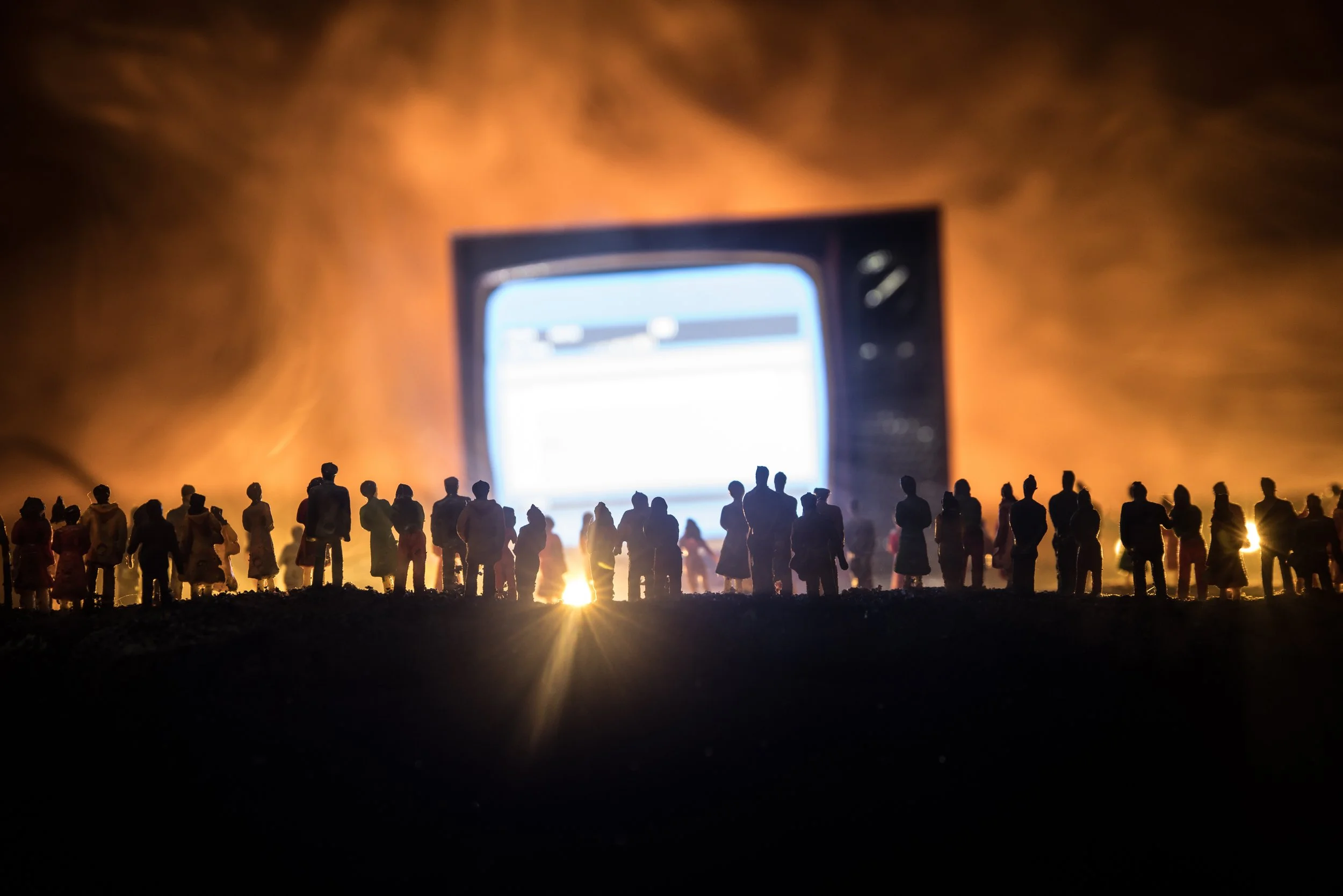 THERE’S A DECEPTION STORM HEATING UP RIGHT NOW &amp; THIS IS WHAT YOU NEED TO KNOW…