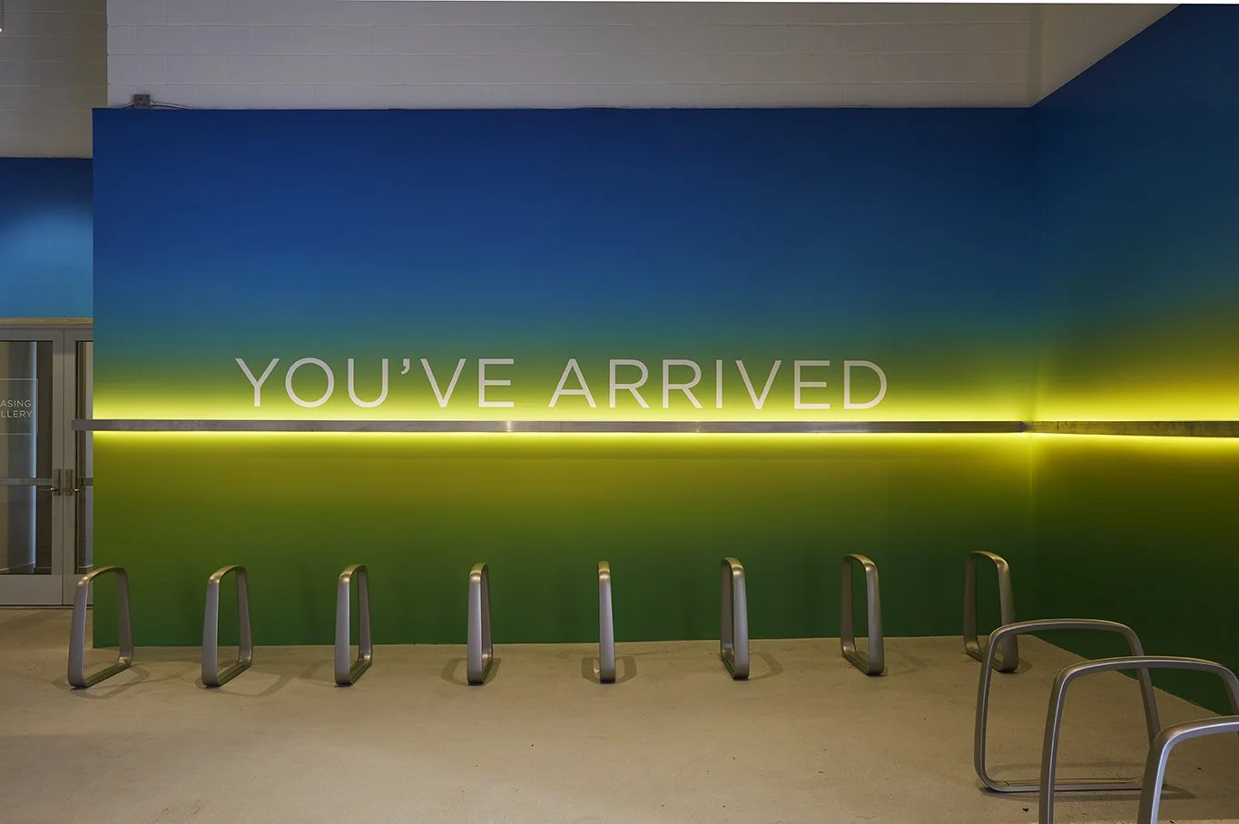 Arrival Sign_0170.jpg