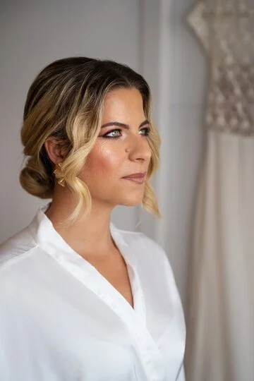 bride profile view.jpg