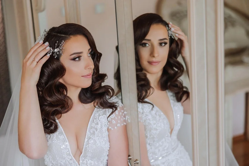 bridal mirror pic.jpg