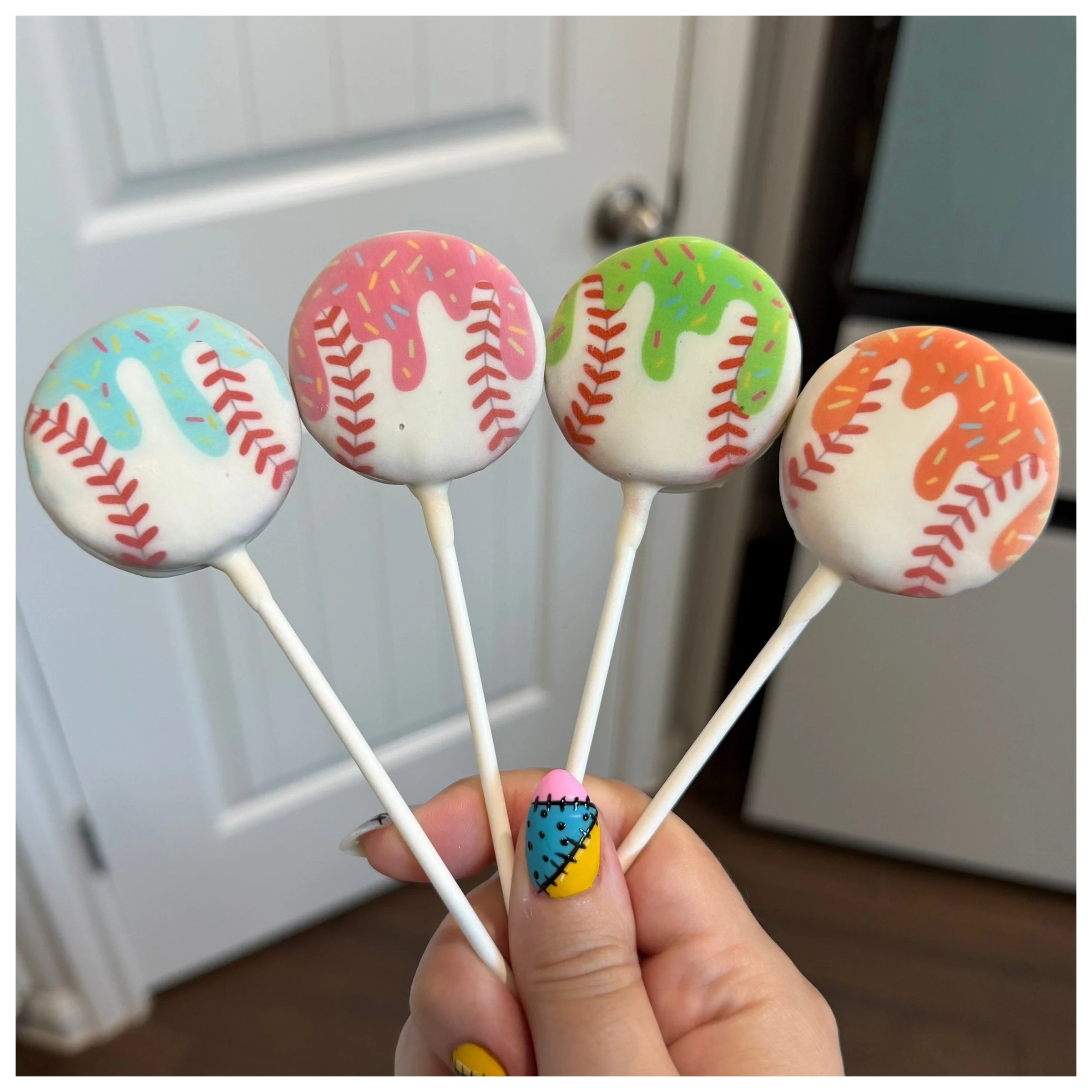 8 PK Drip Baseball Cake Pops - Sprinkle Cart Friday