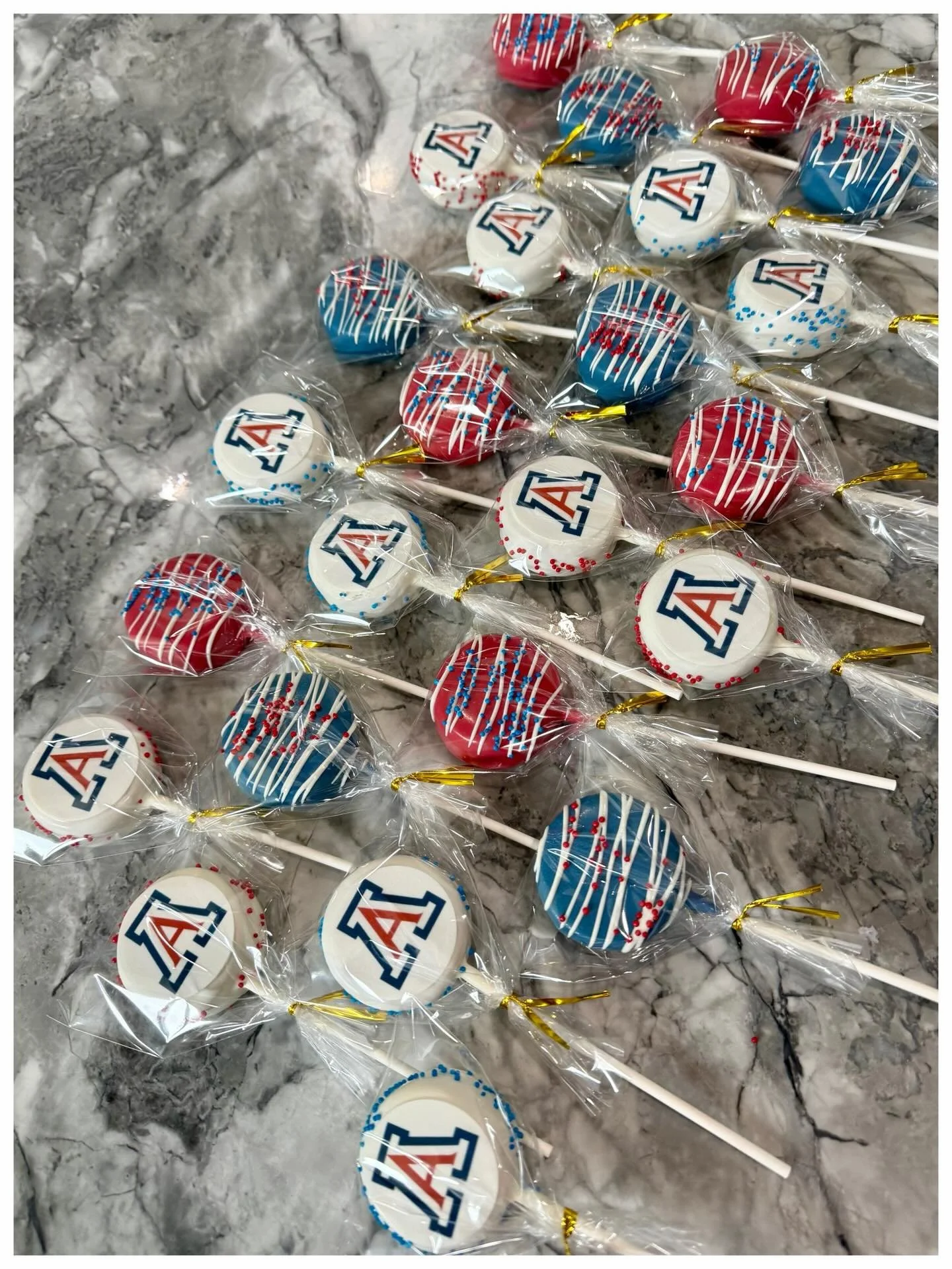 POV: you think you&rsquo;re just making a few cake pops for another regular week of orders&hellip; and then you realize you got to be a tiny part of someone&rsquo;s once-in-a-lifetime moment 🥹❤️

That week started out like any other busy baking week