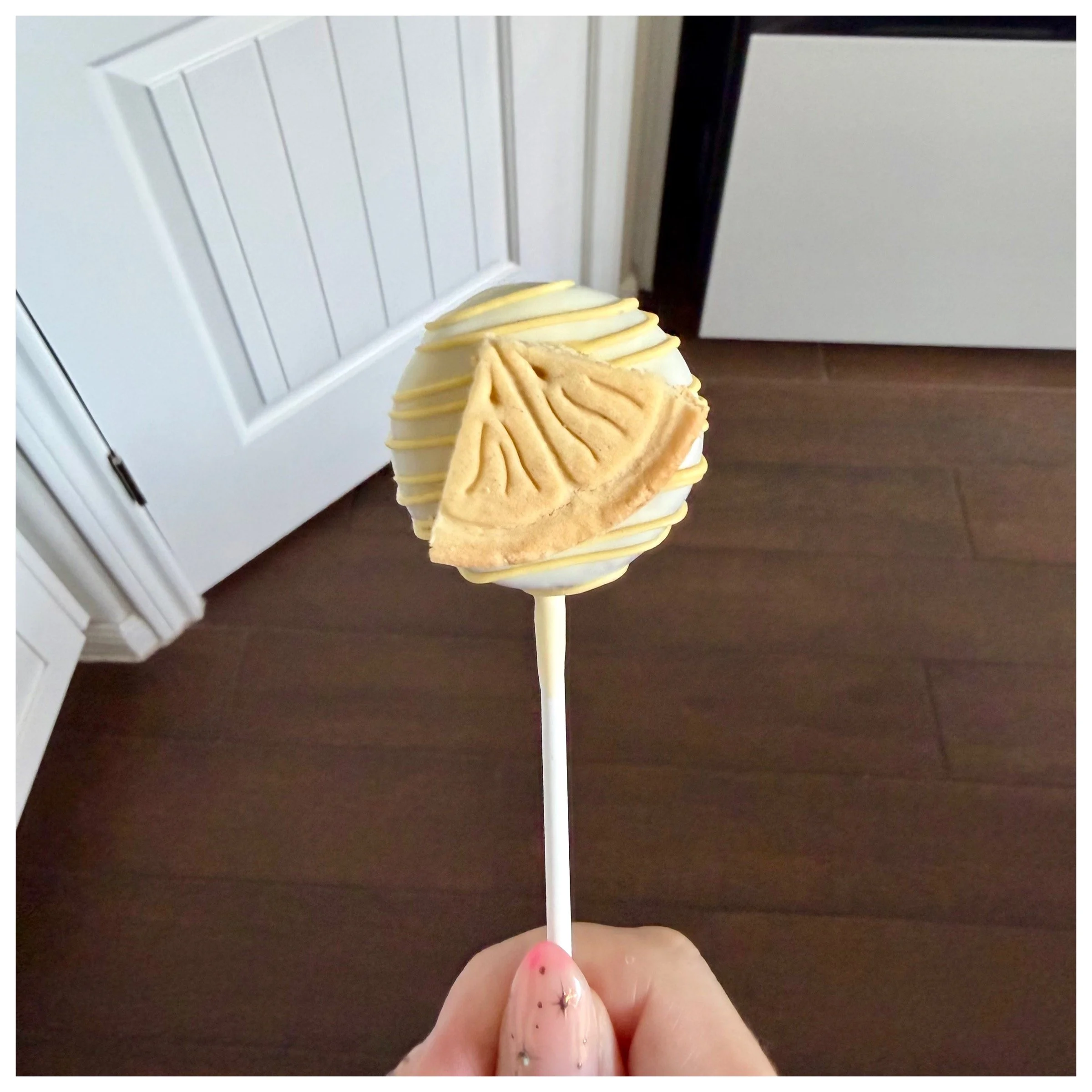 Lemon Cookie Cake Pop - Sprinkle Cart Friday