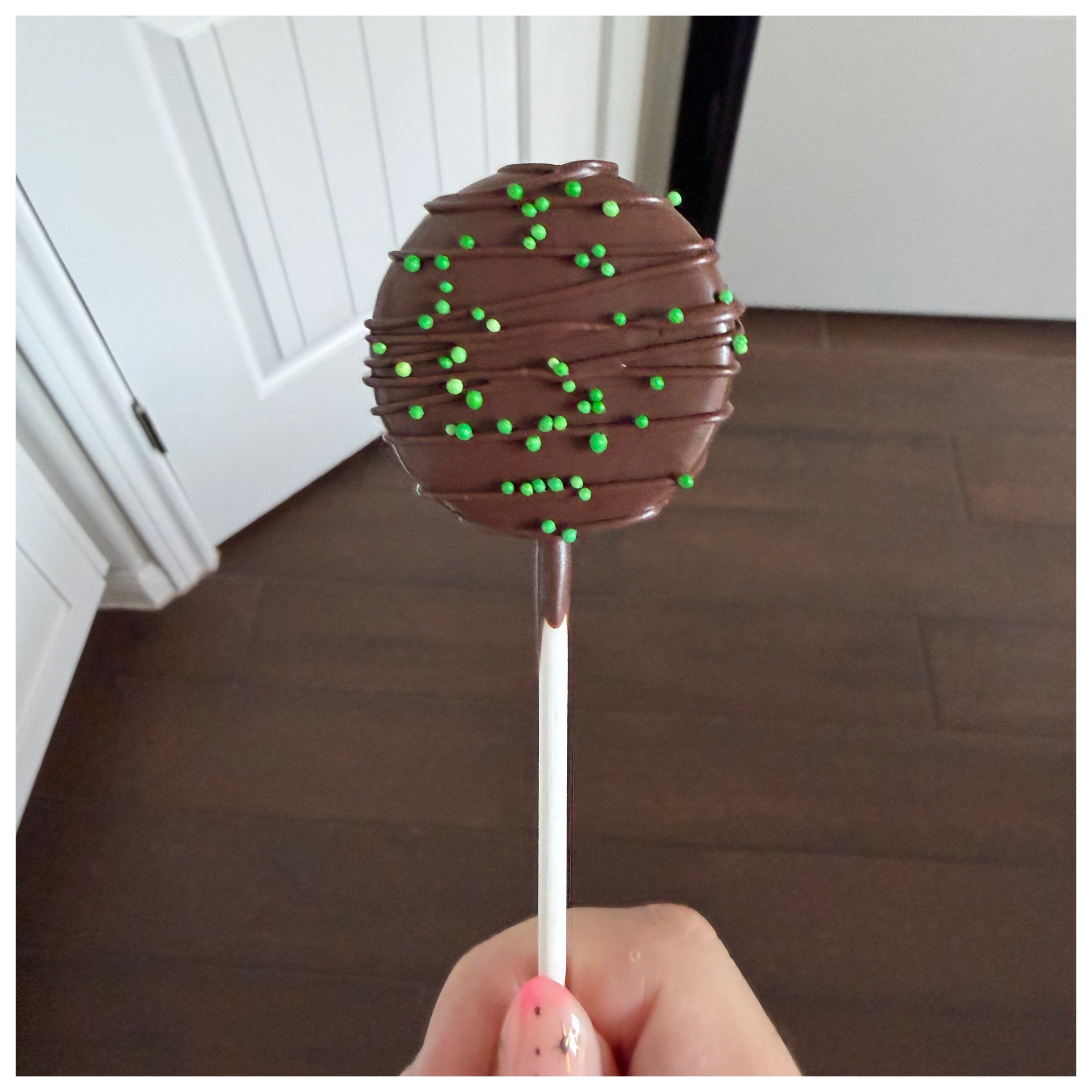 Mint Cookie Cake Pop - Sprinkle Cart Friday