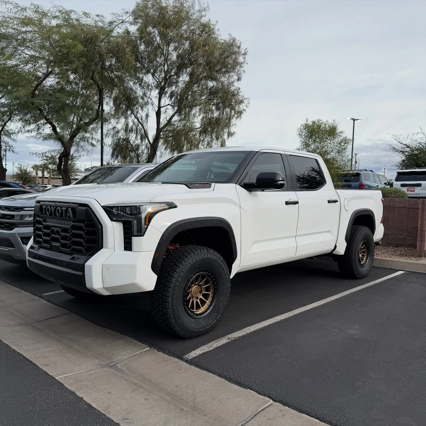 Got our boy @fifteen52.joel New TRD PRO Tundra all dialed in today and sittin proper 🙌🏼
💥Eibach Pro Front/ Rear lift system 
💥Fifteen52 Range HD 17x8.5&rdquo; 0 offset wheels 
💥Firestone Destination 315/70r17 tires 

Appreciate the support and g