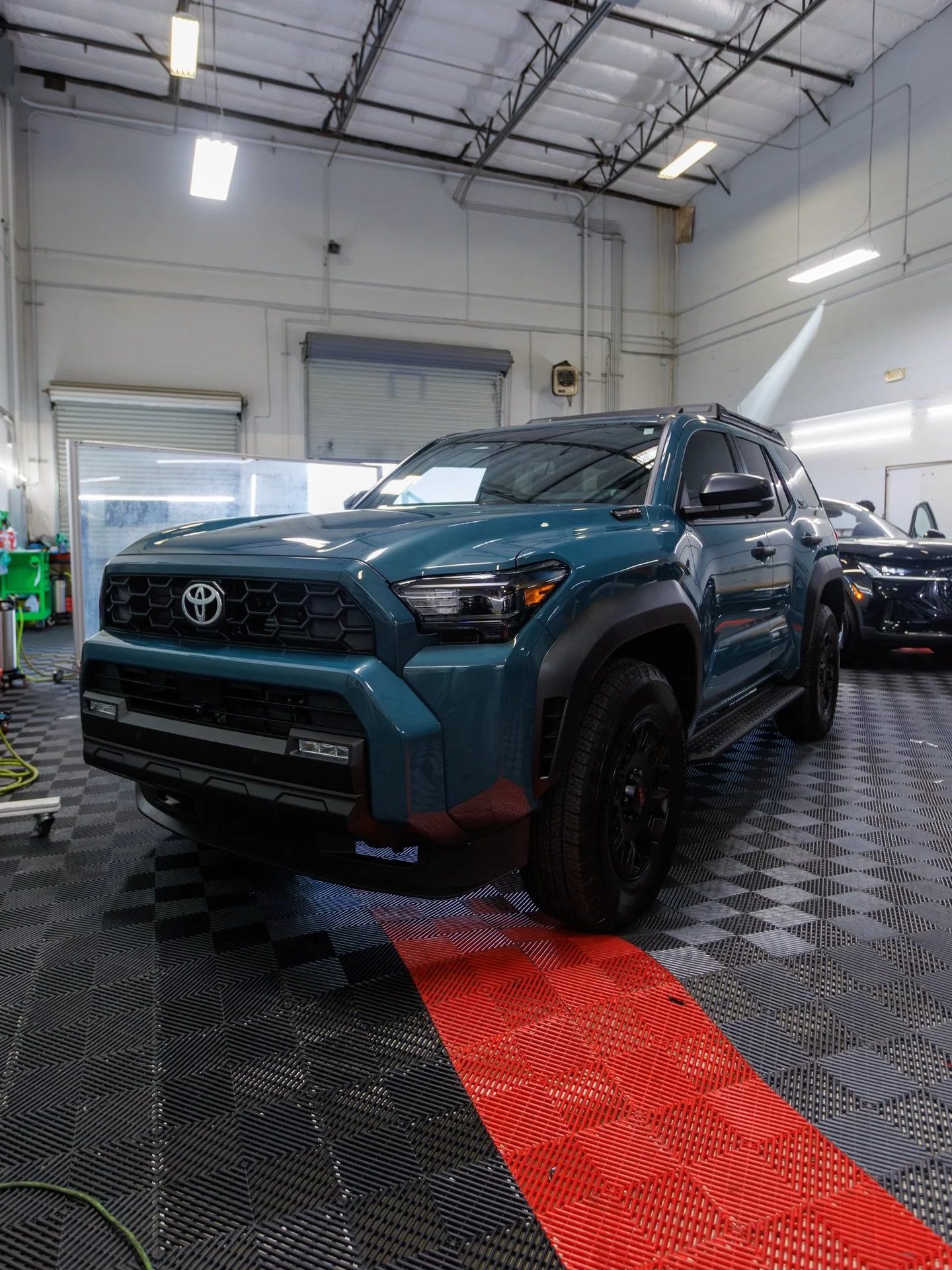 Ceramic coating for this 4Runner 🤩

Protect your investment 💎

Xpel&rsquo;s ceramic coating protects your paint, makes cleaning easier with its hydrophobic properties, and keeps your ride looking great for years to come!

Want to get your ride cera