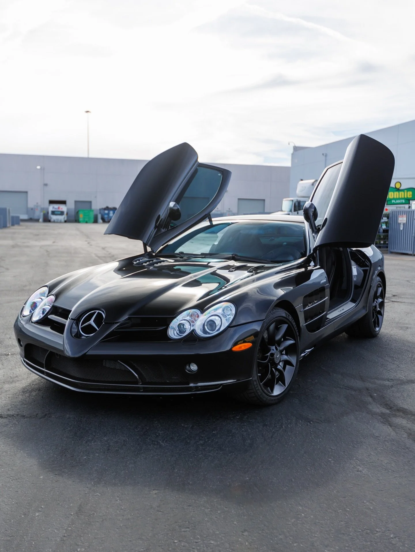Batman spec🦇

Xpel tint all around for this SLR McLaren. Stay cool while looking good, we&rsquo;ve got you covered.

DM us with any questions!

📍 7725 Commercial Way #140, Henderson, NV 89011 📲 (702) 955-5410