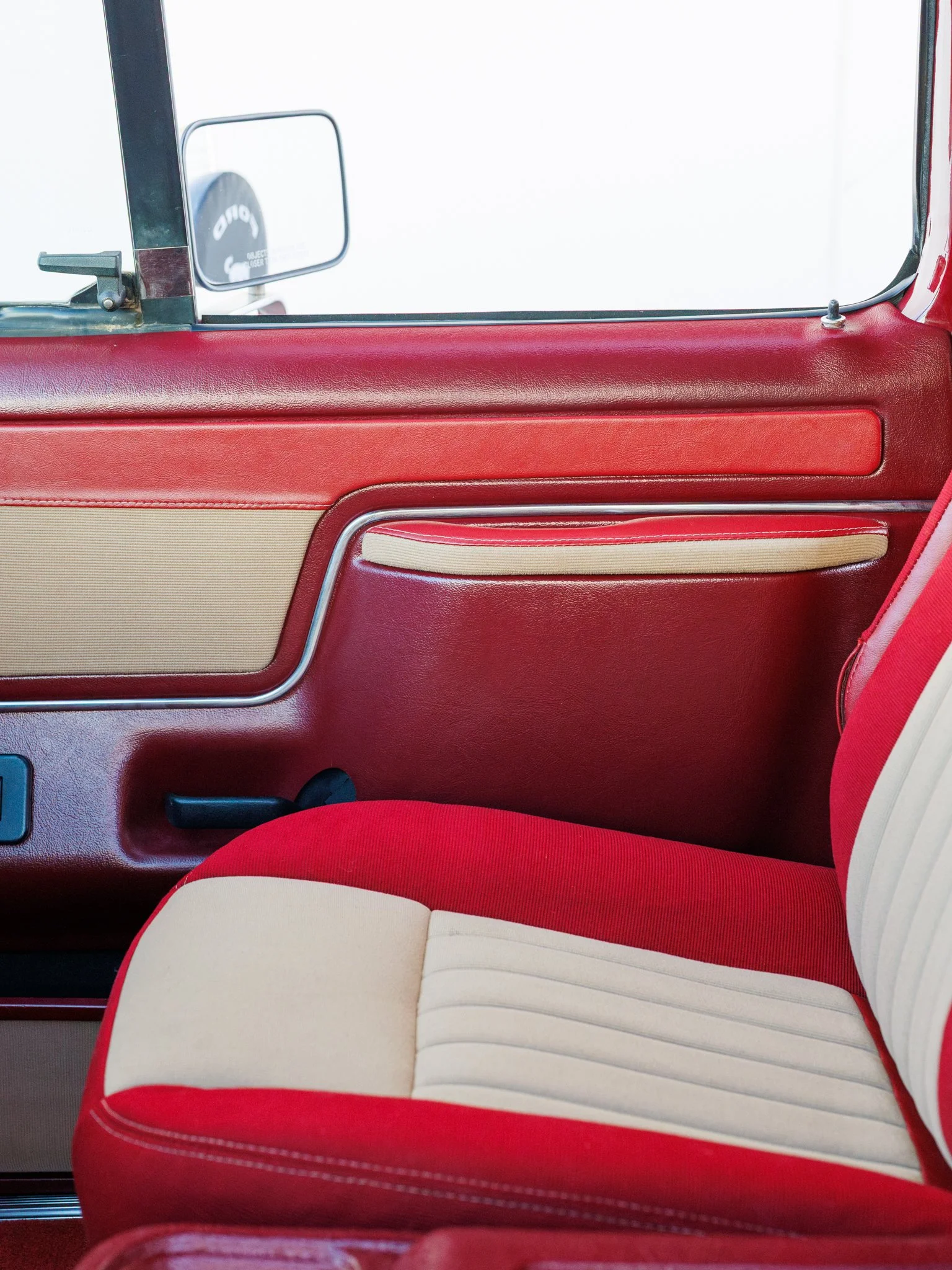 red bronco uphol-9086.jpg