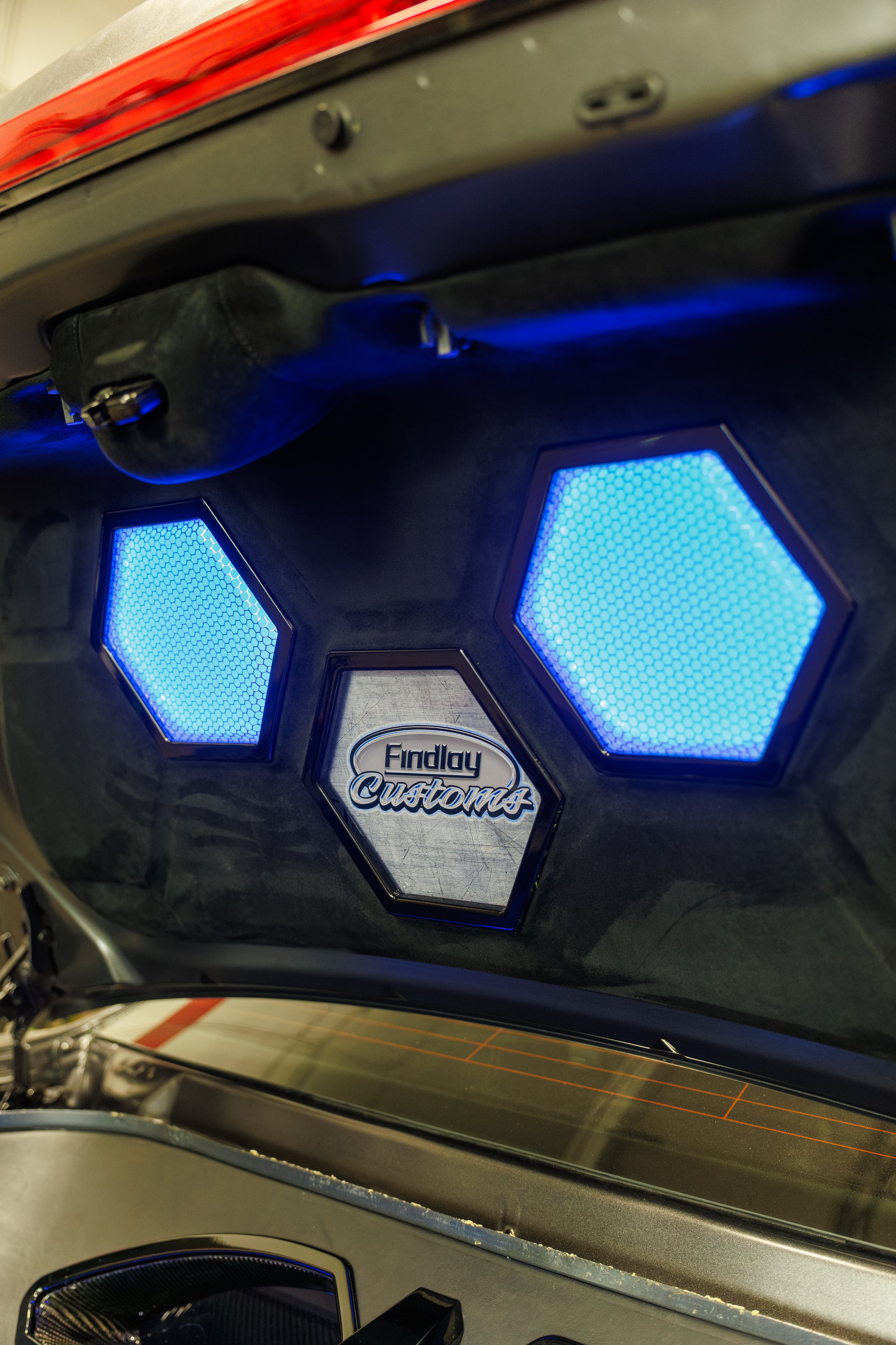 DODGE CHALLENGER CUSTOM AUDIO 