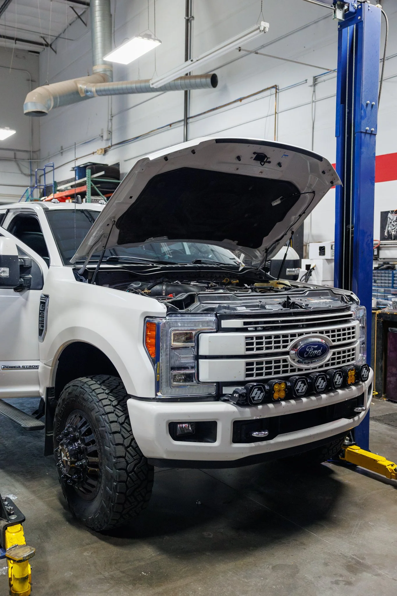 FORD PLATINUM SUPER DUTY DUALLY